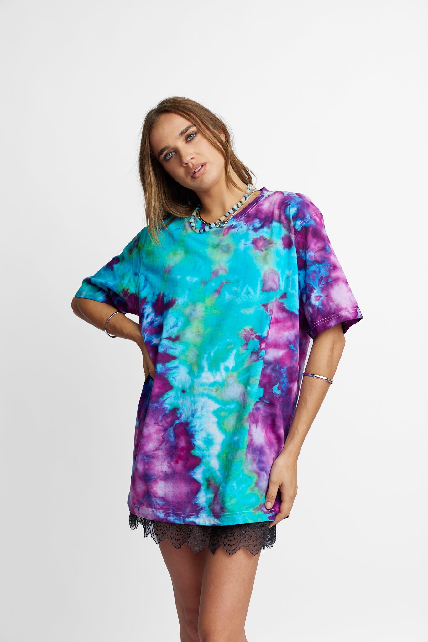 Oversized Mum Tee - Size S/M - Only Lovers Left
