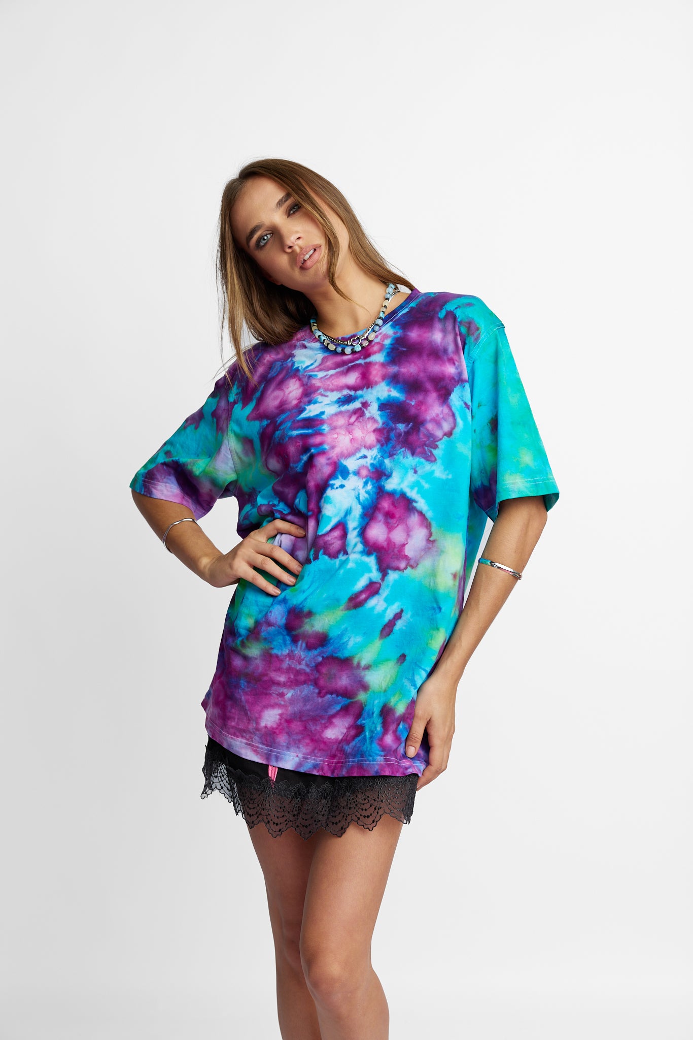 Oversized Mum Tee - Size S/M - Only Lovers Left
