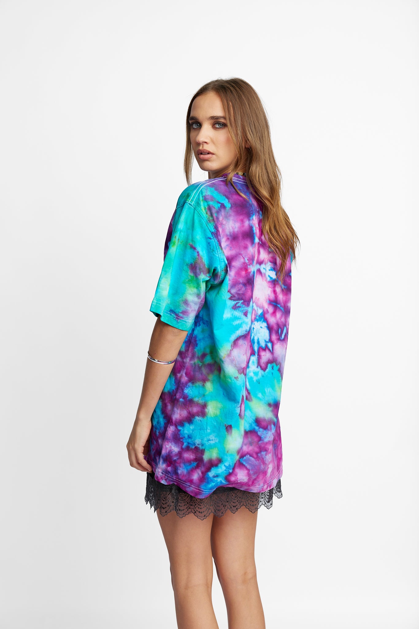 Oversized Mum Tee - Size S/M - Only Lovers Left
