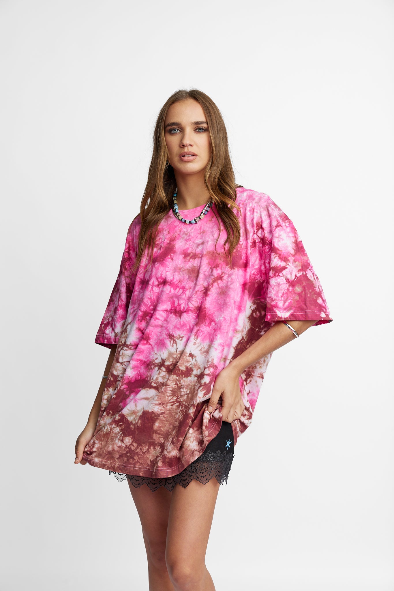 Oversized Mum Tee - Size L/XL - Only Lovers Left