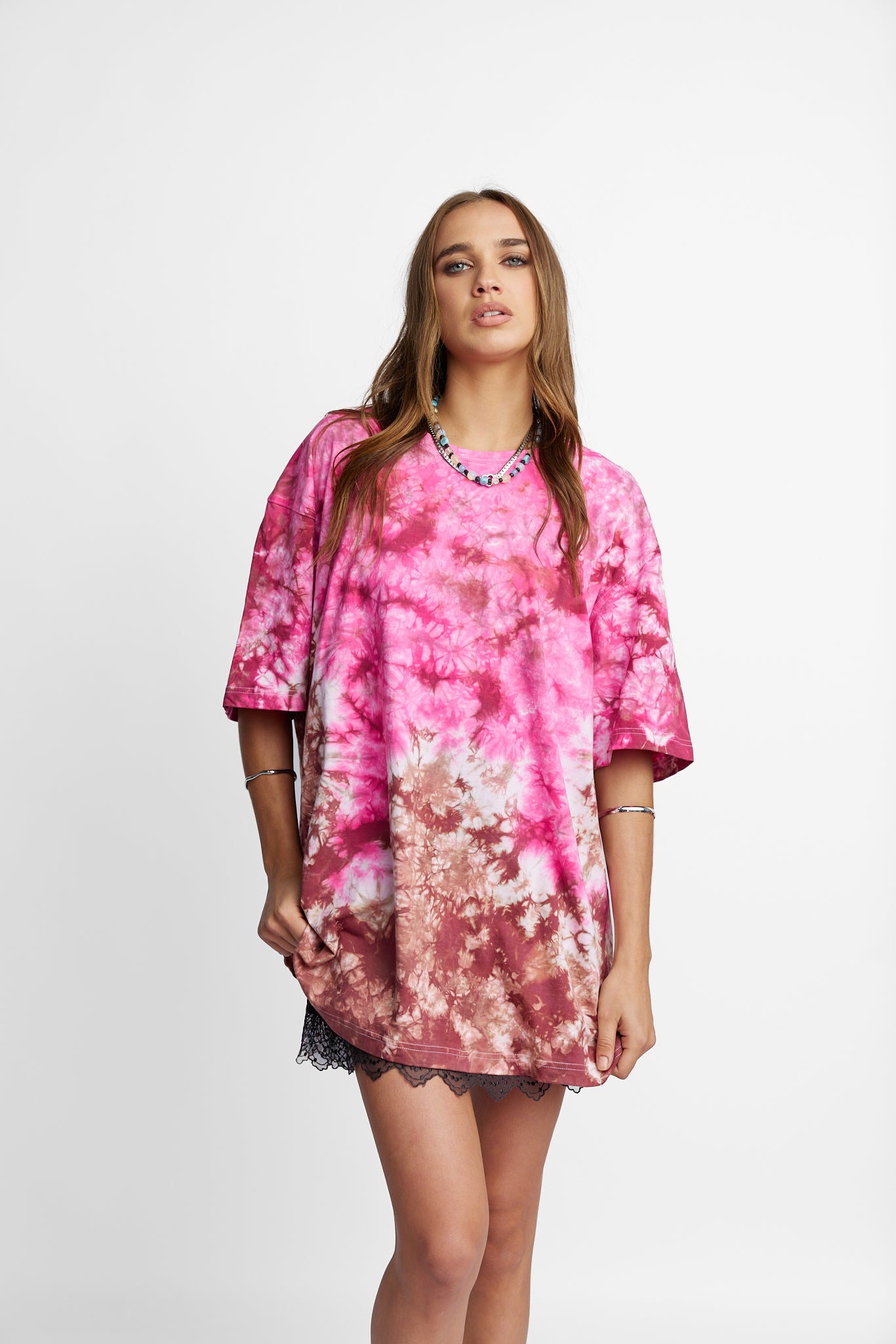 Oversized Mum Tee - Size L/XL - Only Lovers Left