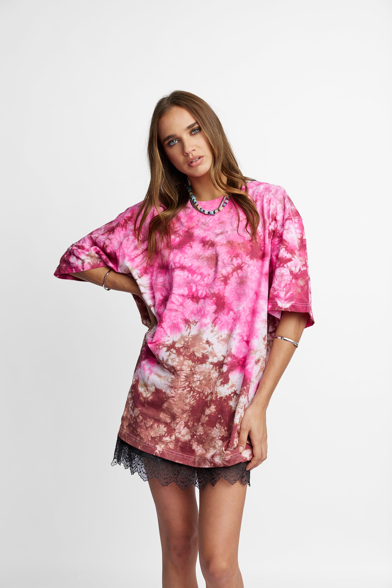 Oversized Mum Tee - Size L/XL - Only Lovers Left