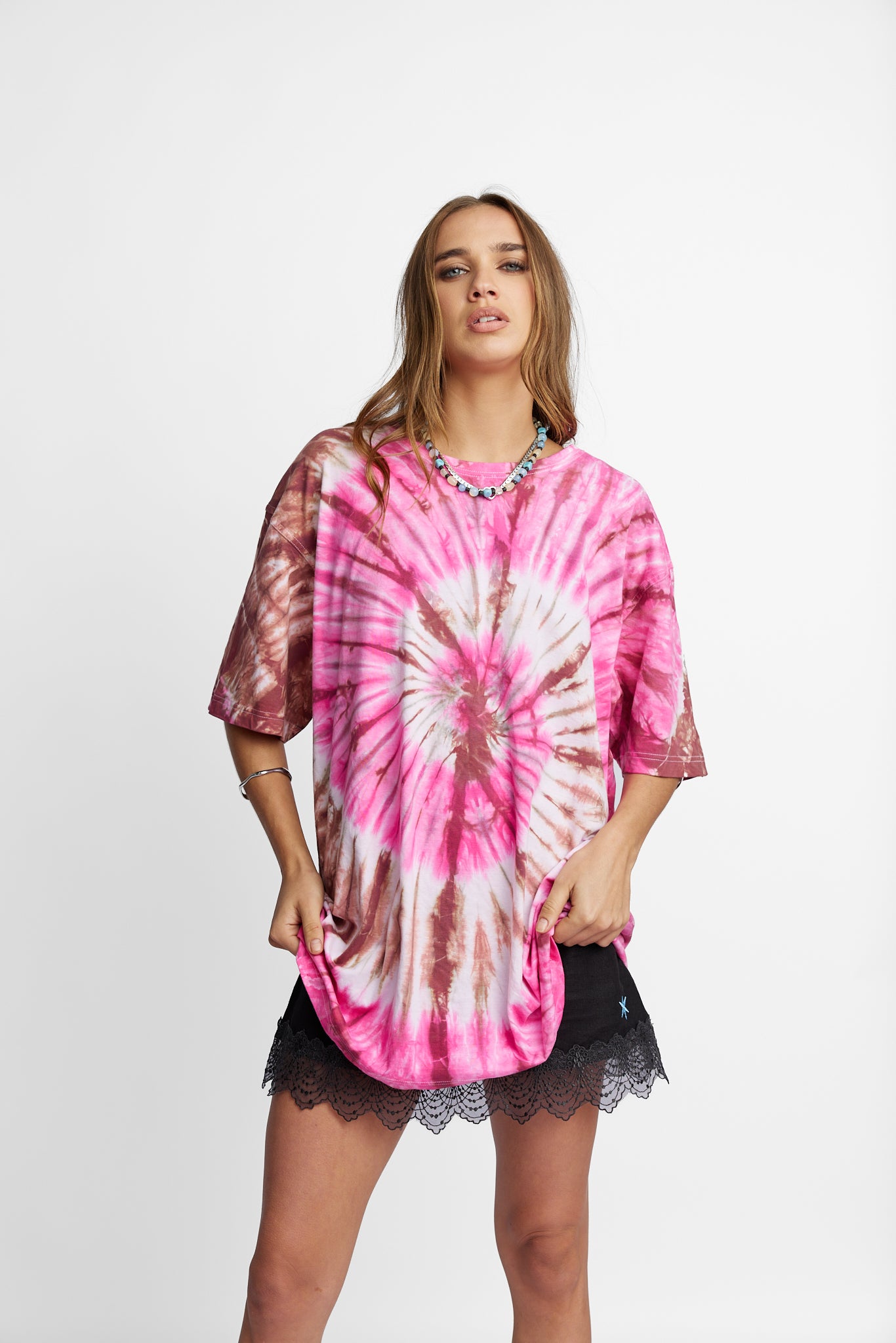 Oversized Mum Tee - Size L/XL - Only Lovers Left