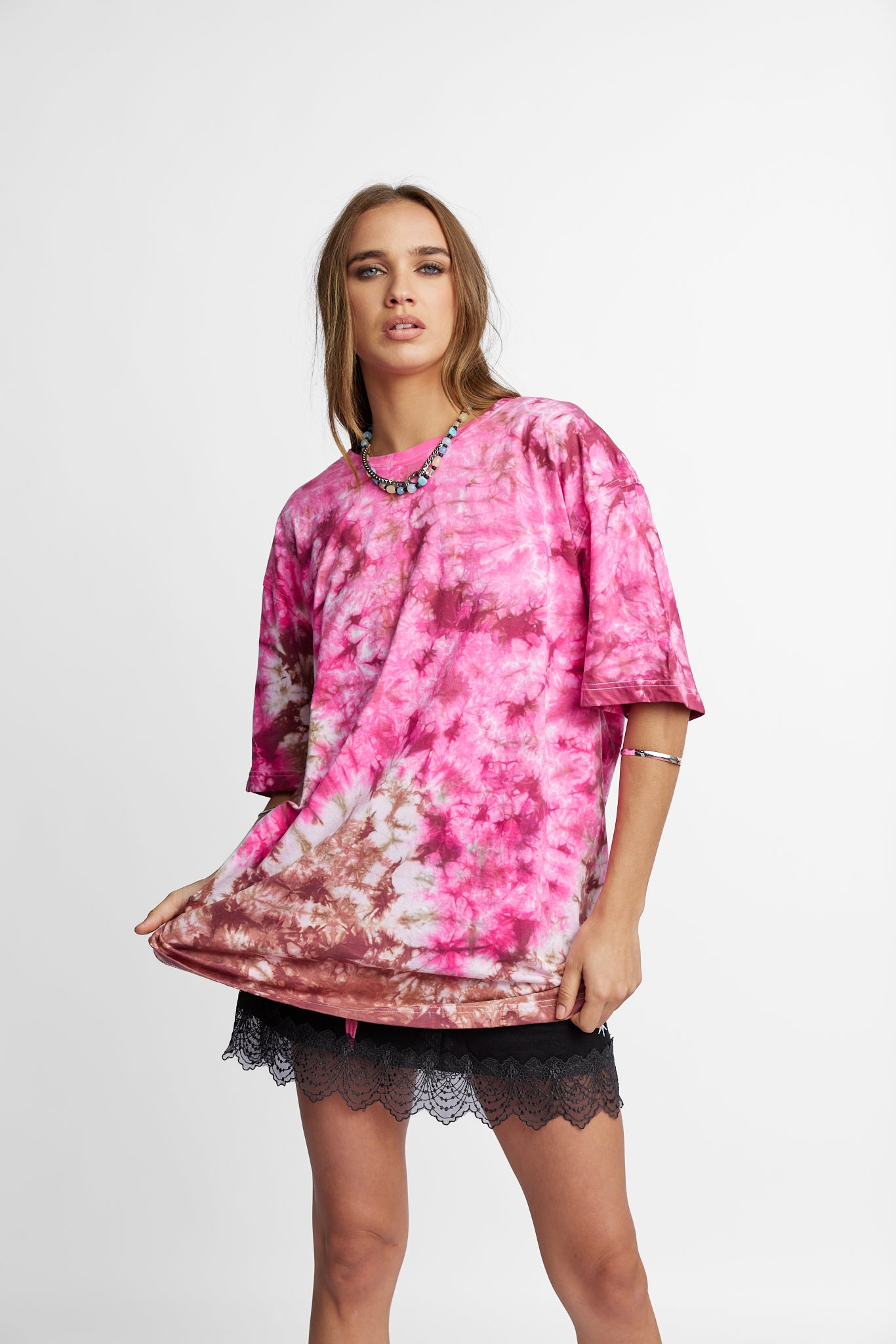 Oversized Mum Tee - Size L/XL - Only Lovers Left