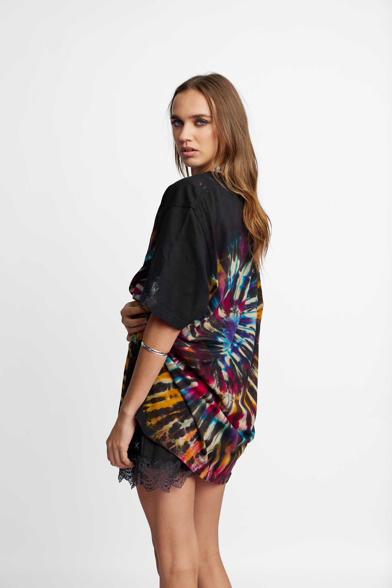 Oversized Mum Tee - Size L/XL - Only Lovers Left