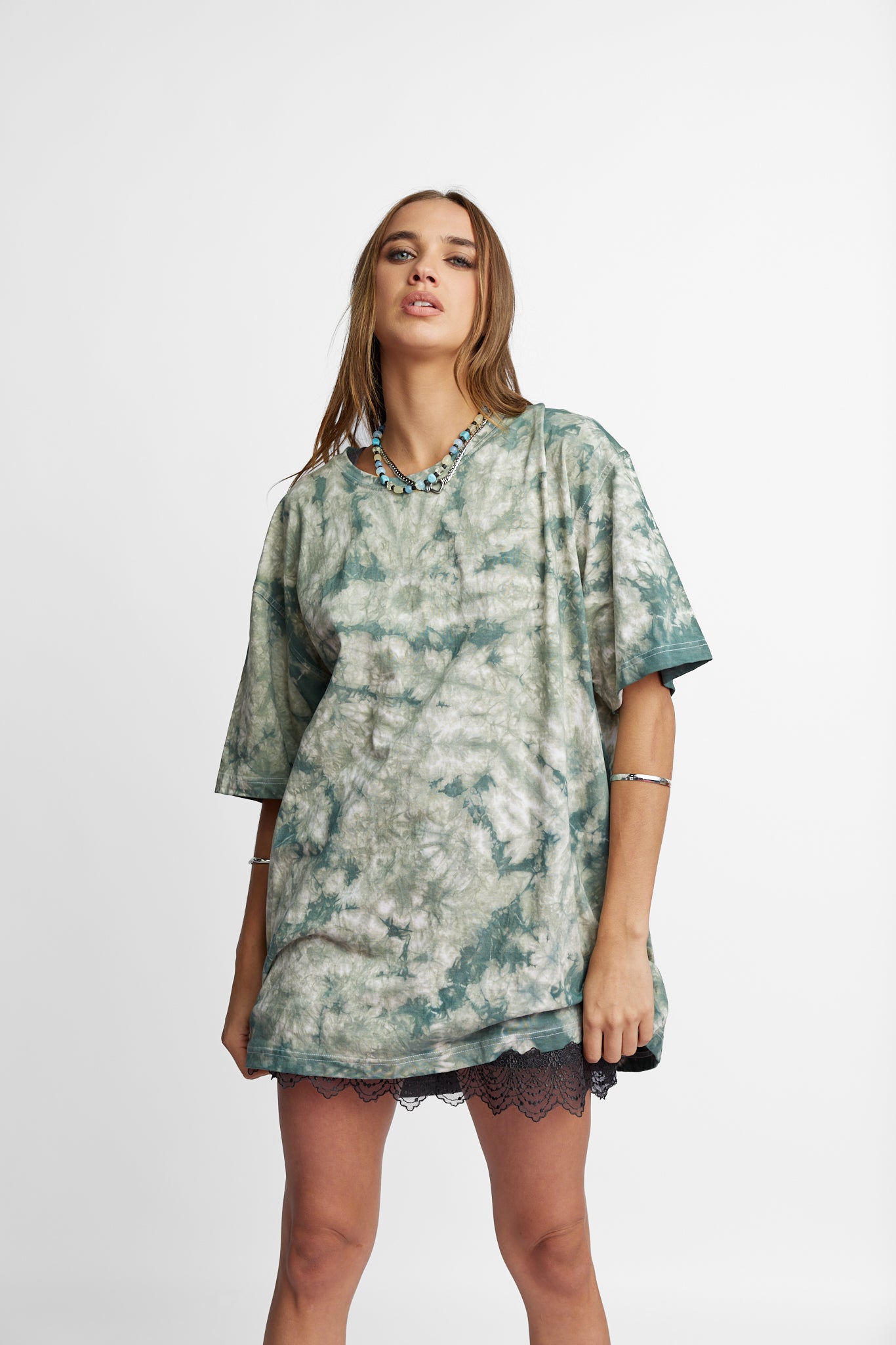 Oversized Mum Tee - Size L/XL - Only Lovers Left