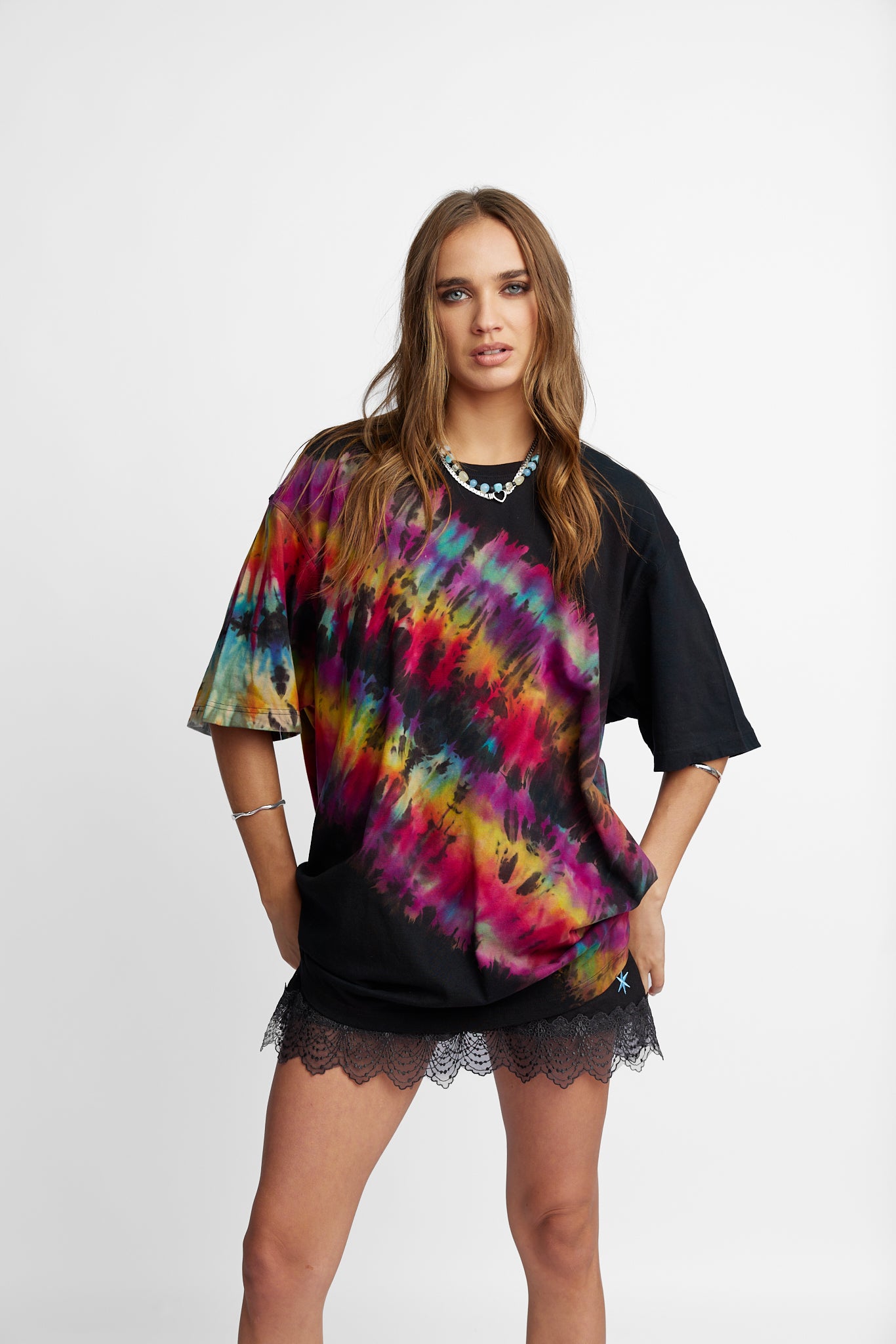 Oversized Mum Tee - Size L/XL - Only Lovers Left