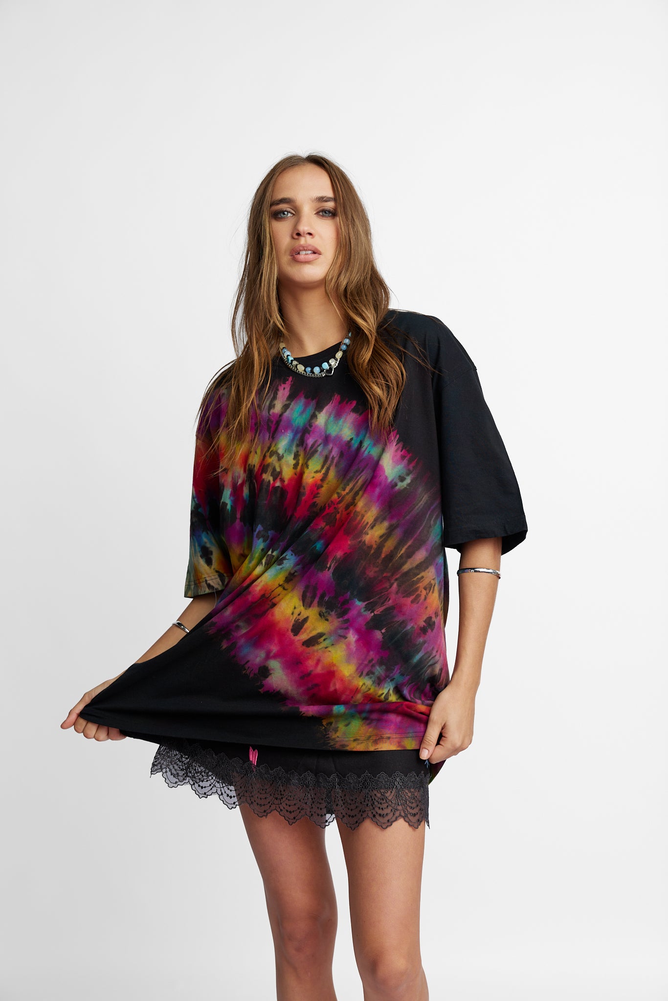 Oversized Mum Tee - Size L/XL - Only Lovers Left