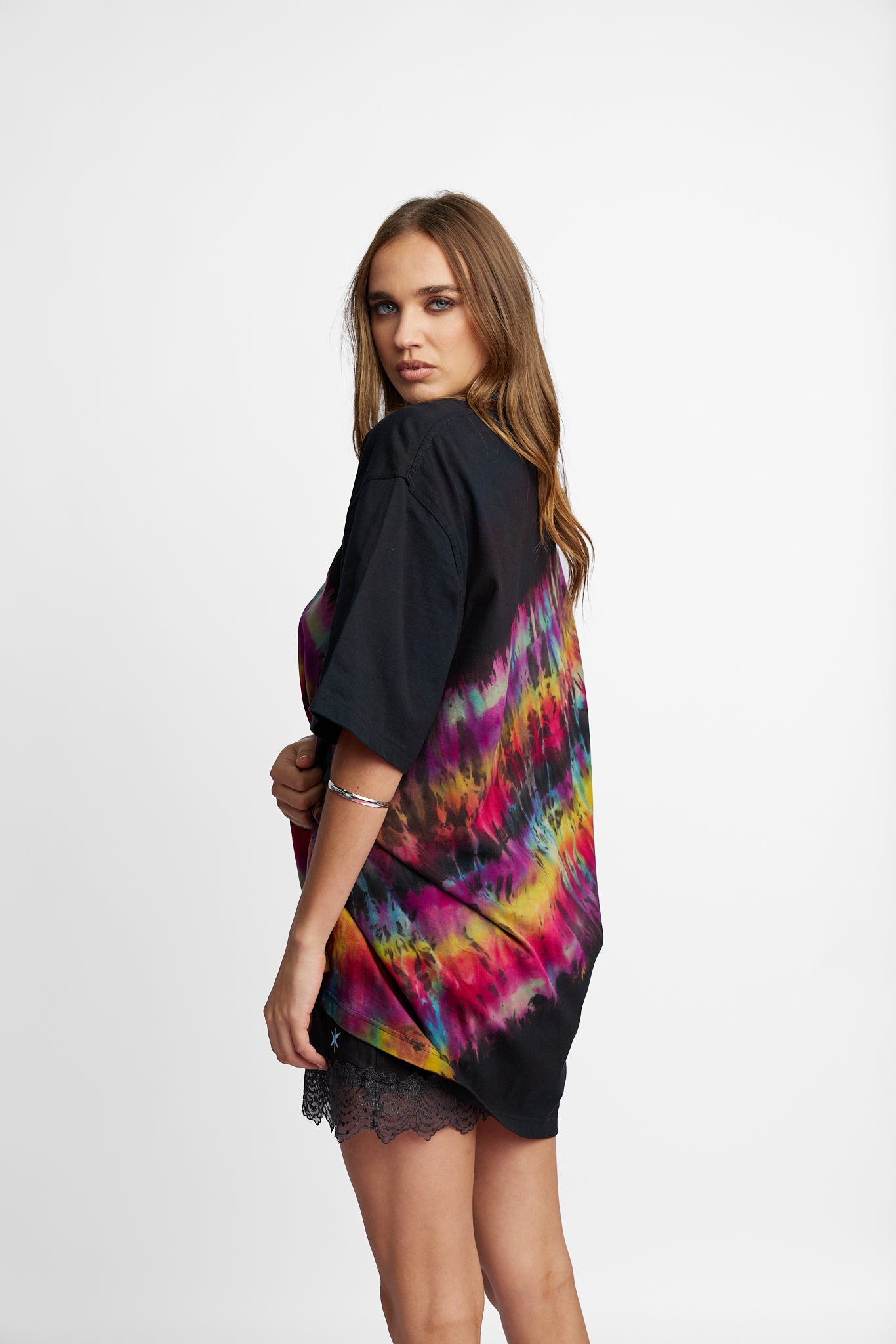 Oversized Mum Tee - Size L/XL - Only Lovers Left