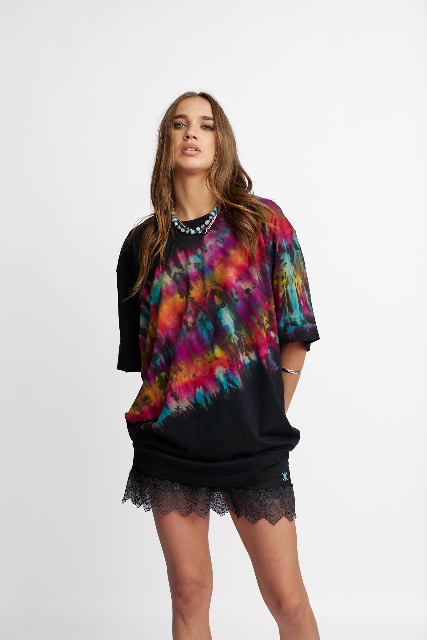 Oversized Mum Tee - Size L/XL - Only Lovers Left
