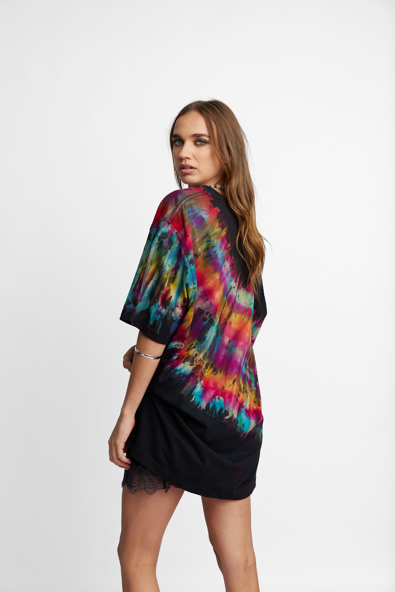 Oversized Mum Tee - Size L/XL - Only Lovers Left