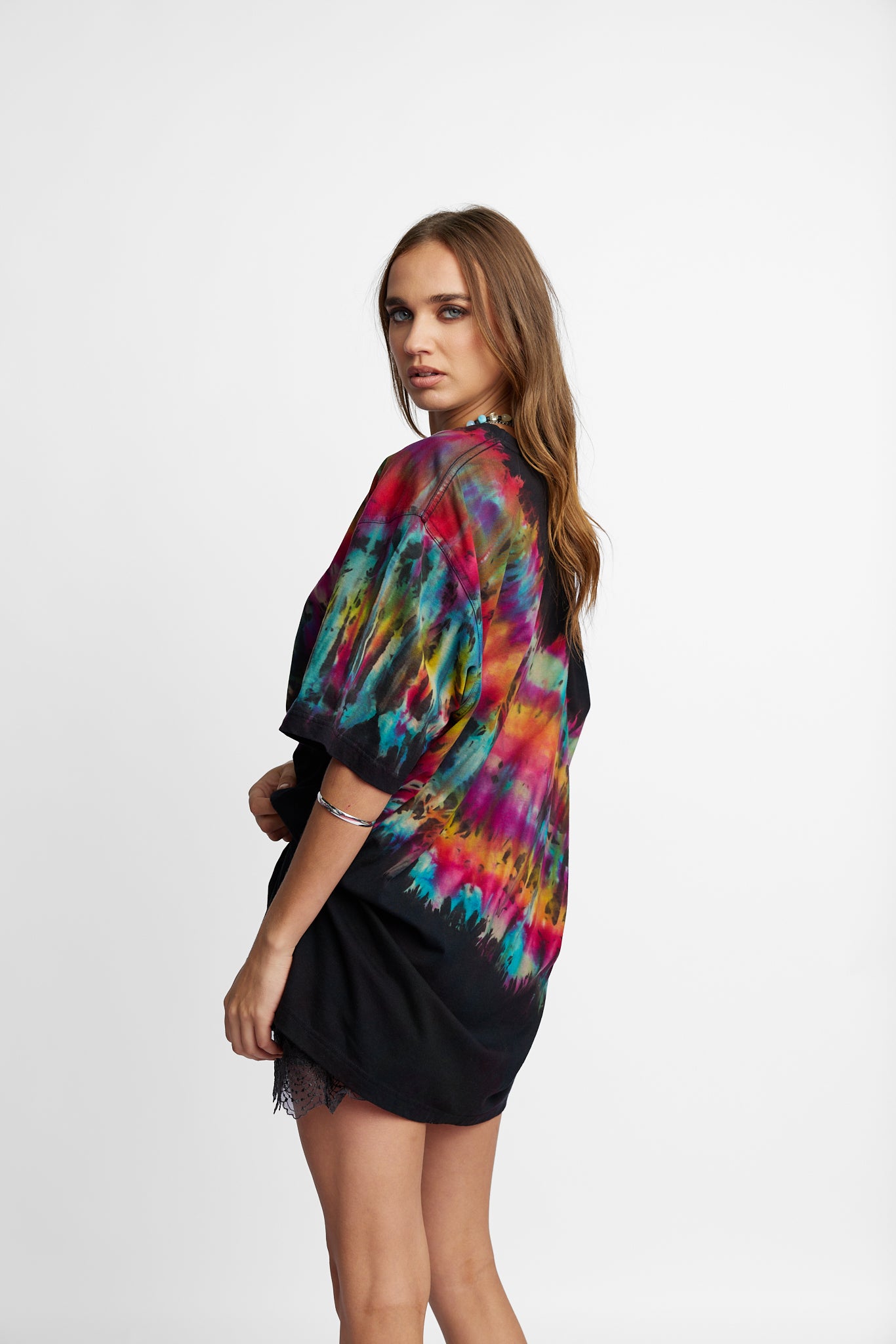 Oversized Mum Tee - Size L/XL - Only Lovers Left
