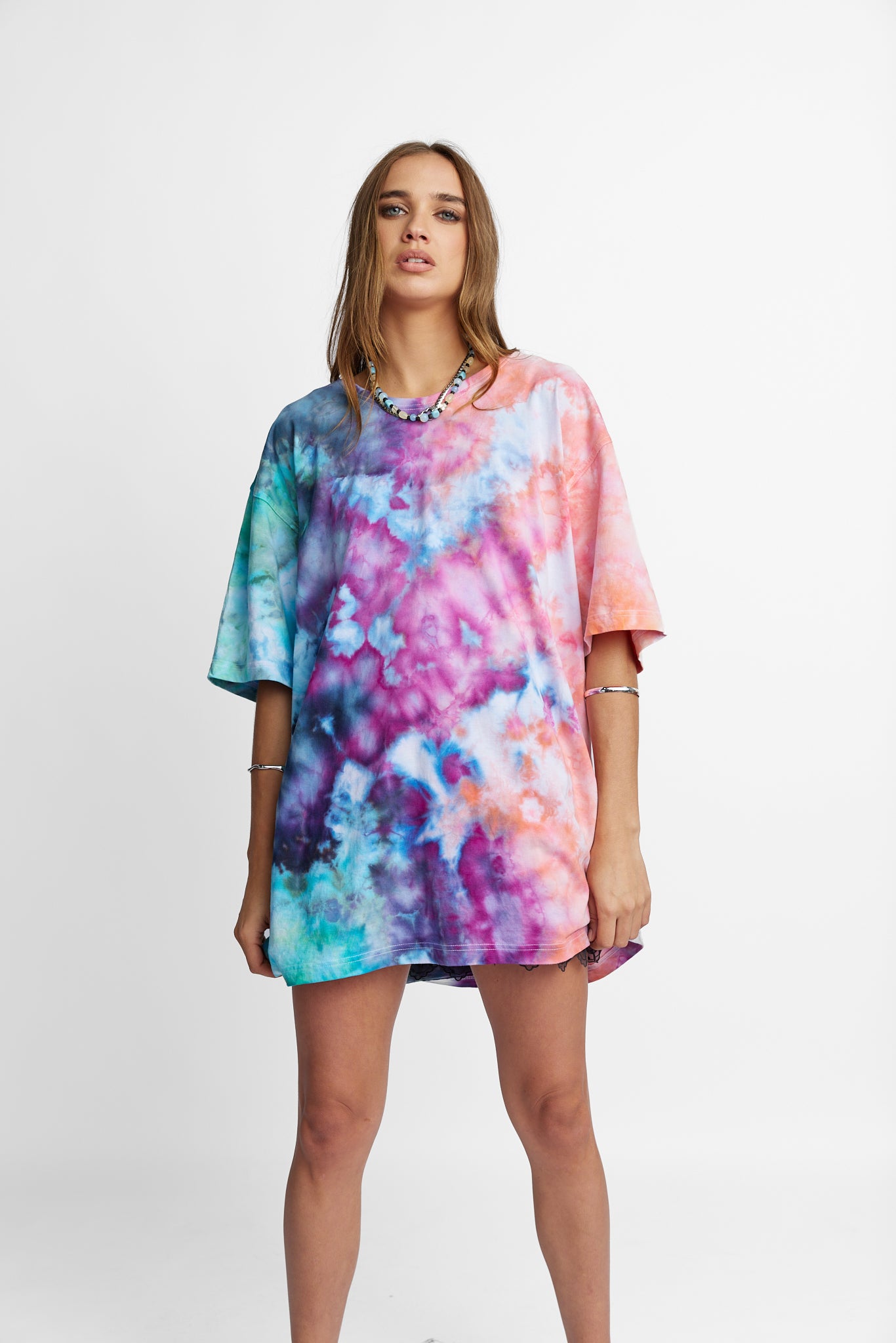Oversized Mum Tee - Size L/XL - Only Lovers Left