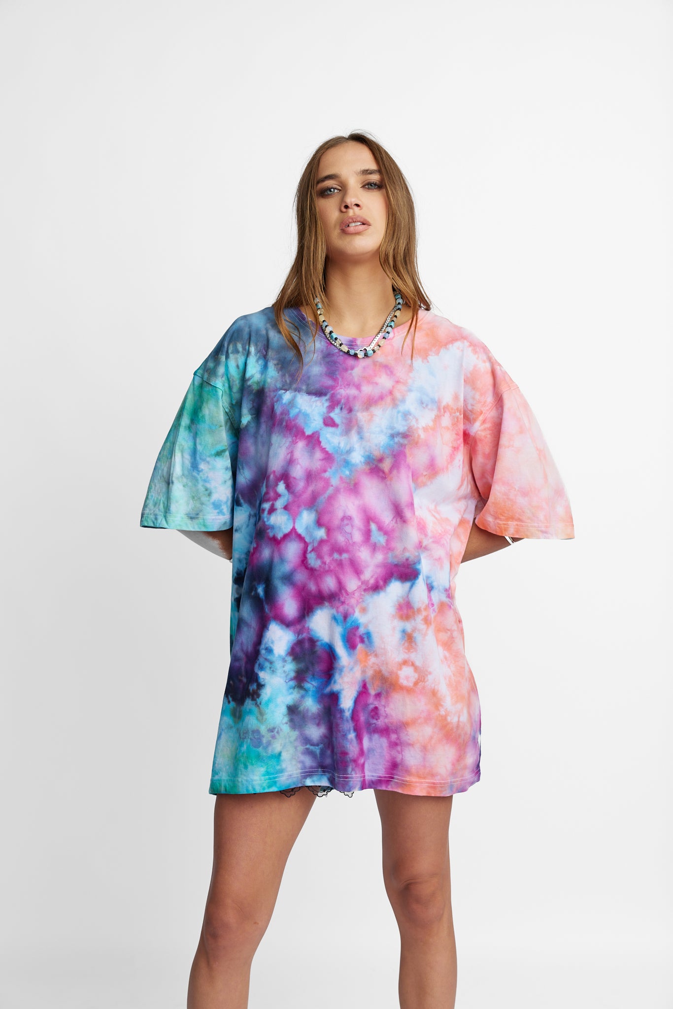 Oversized Mum Tee - Size L/XL - Only Lovers Left