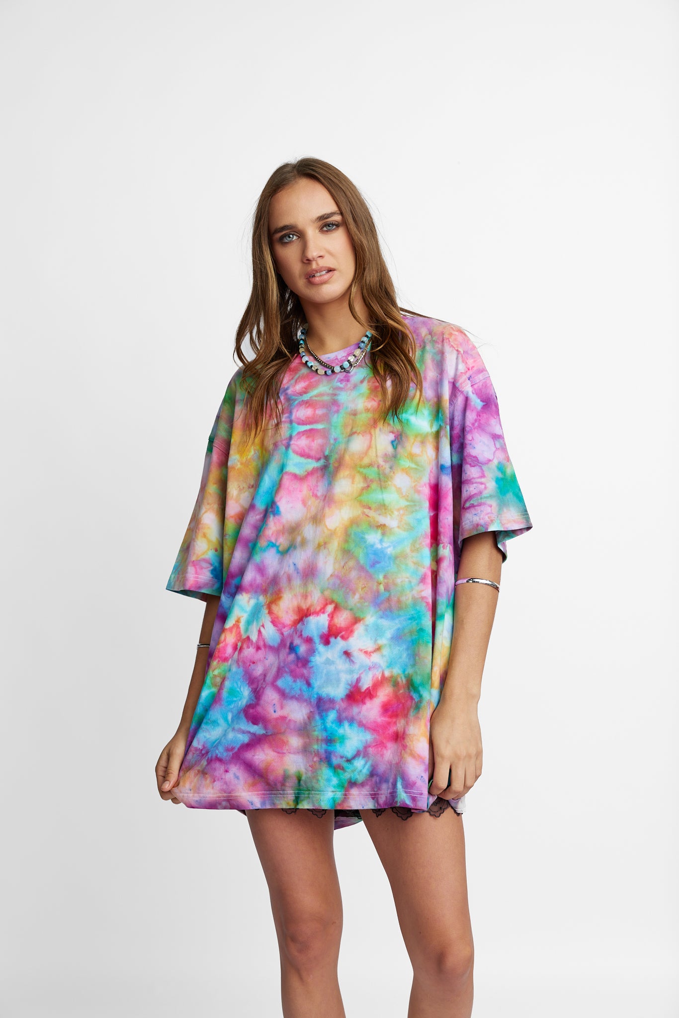 Oversized Mum Tee - Size L/XL - Only Lovers Left