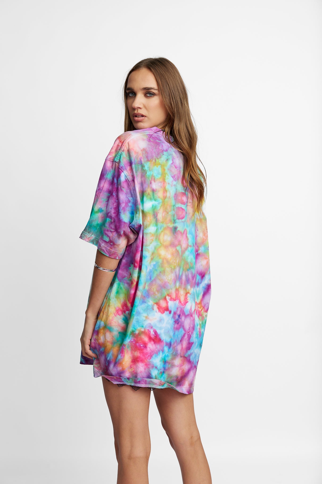 Oversized Mum Tee - Size L/XL - Only Lovers Left