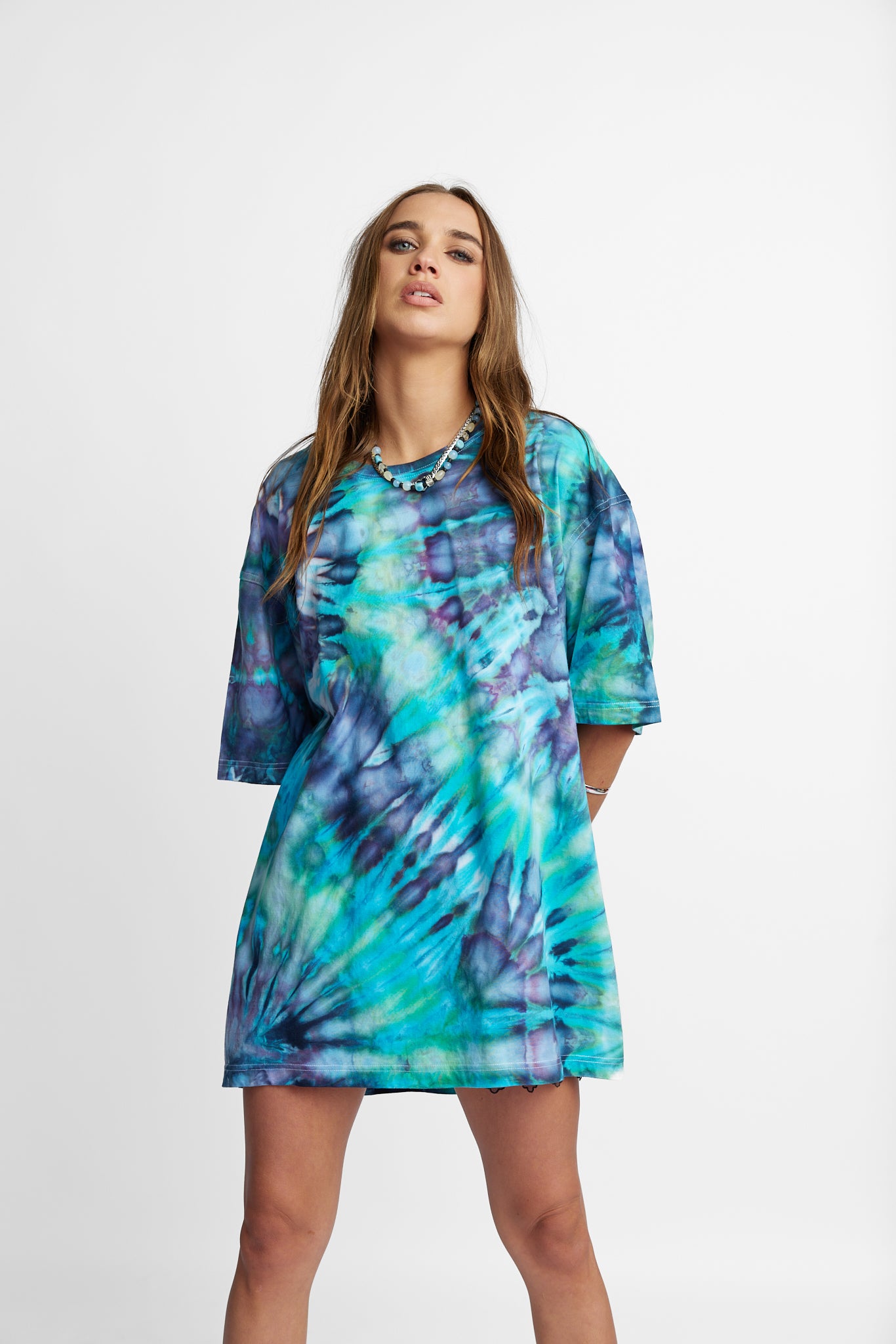 Oversized Mum Tee - Size L/XL - Only Lovers Left