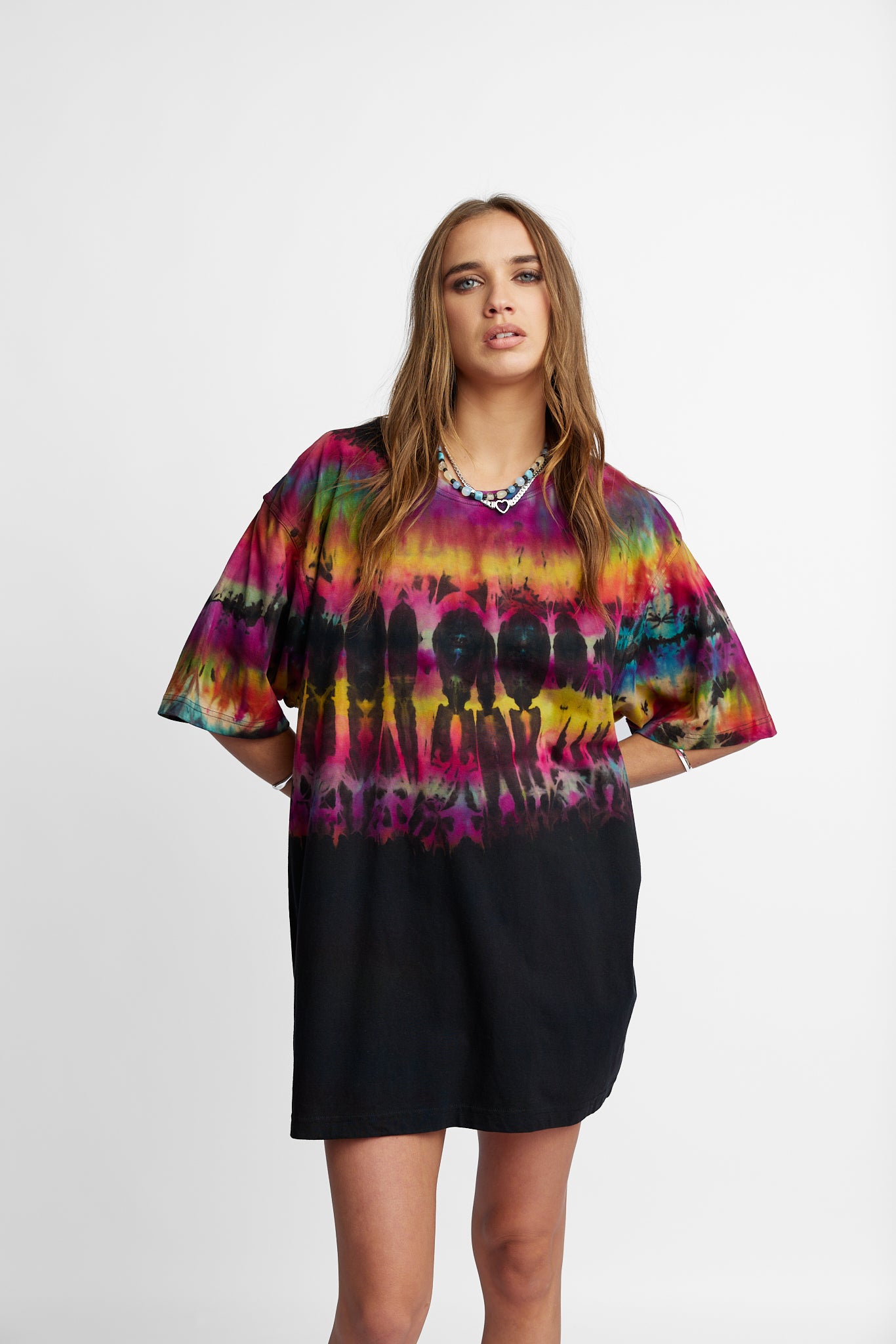 Oversized Mum Tee - Size L/XL - Only Lovers Left