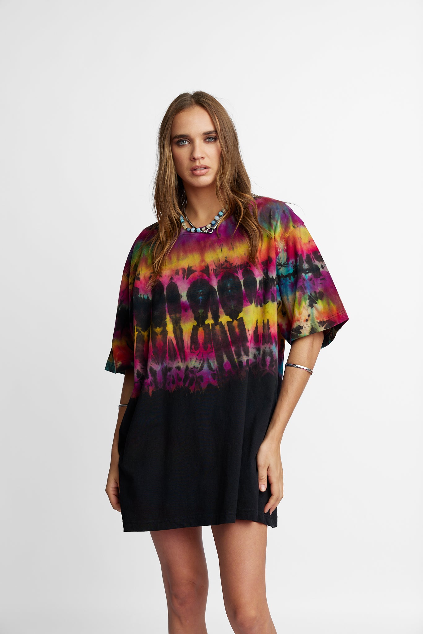 Oversized Mum Tee - Size L/XL - Only Lovers Left