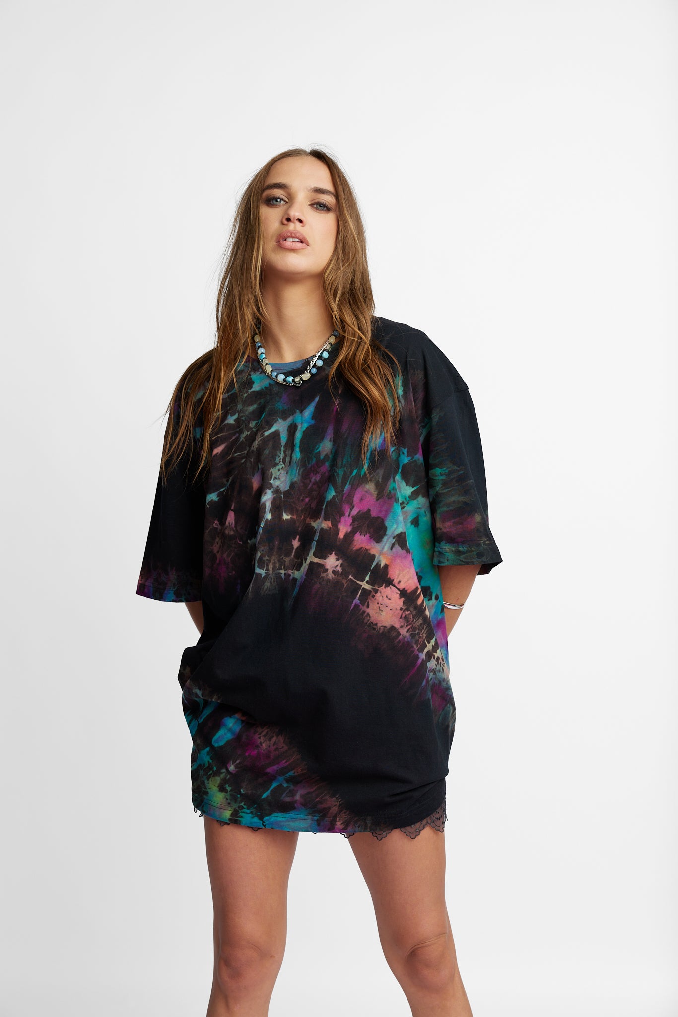 Oversized Mum Tee - Size L/XL - Only Lovers Left
