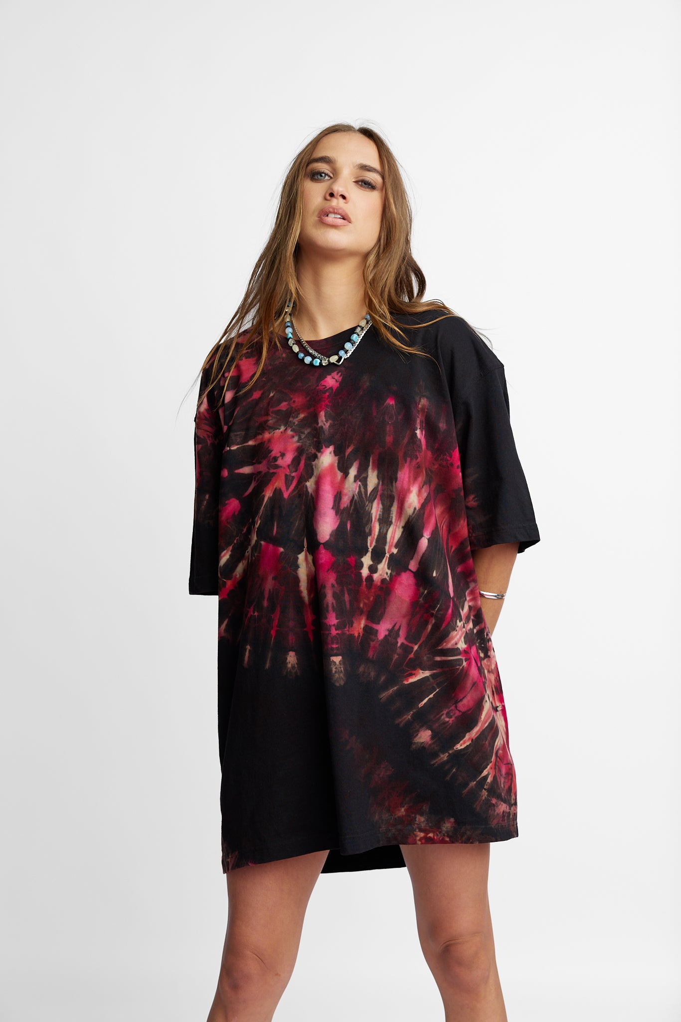 Oversized Mum Tee - Size L/XL - Only Lovers Left