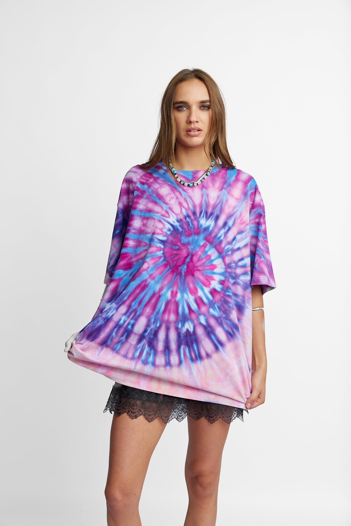 Oversized Mum Tee - Size L/XL - Only Lovers Left