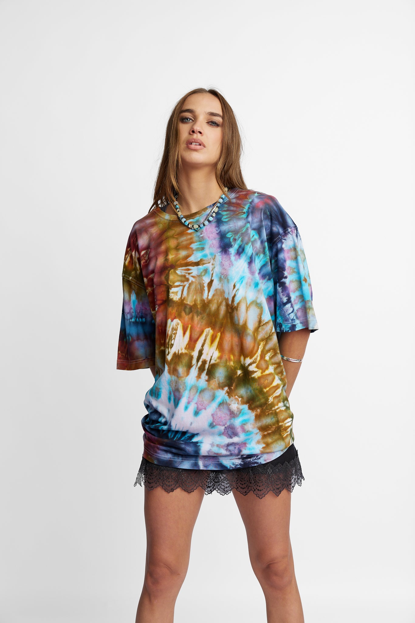 Oversized Mum Tee - Size L/XL - Only Lovers Left
