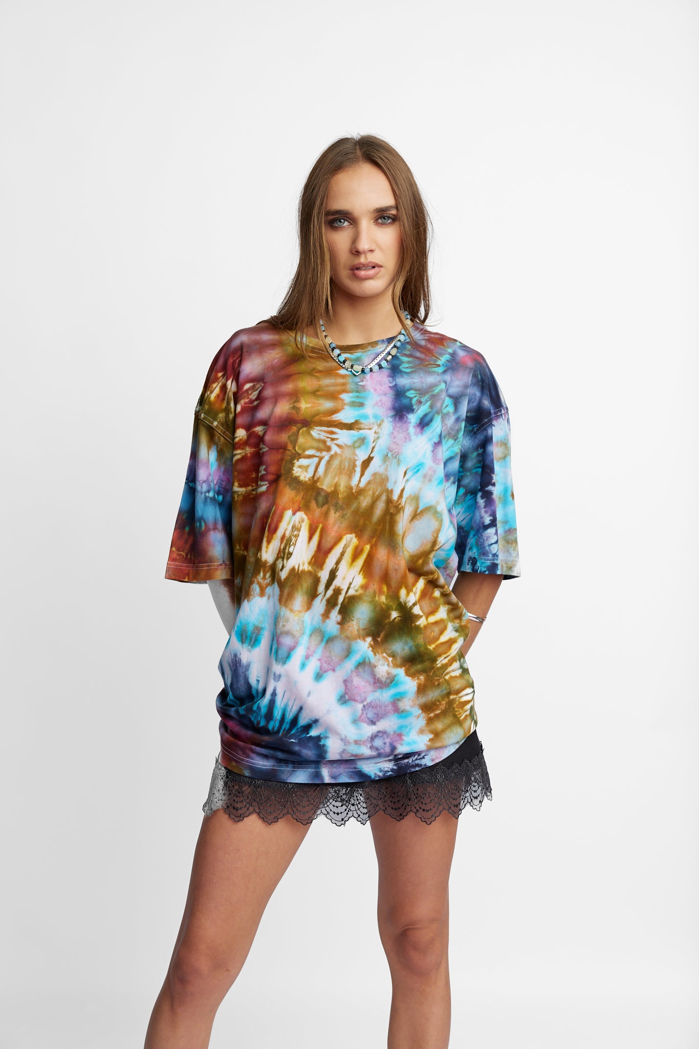 Oversized Mum Tee - Size L/XL - Only Lovers Left