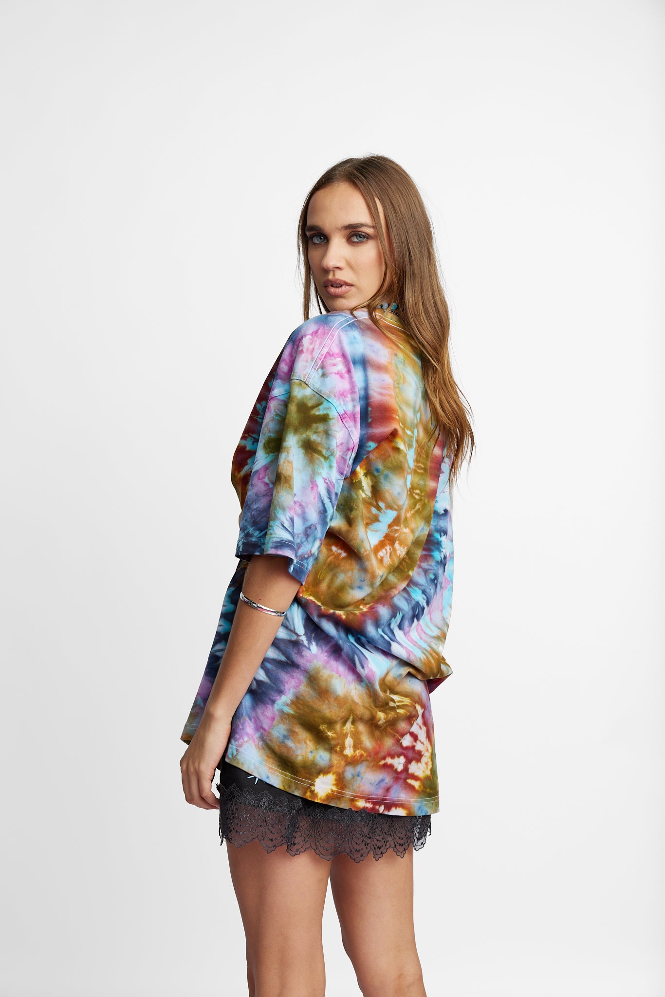 Oversized Mum Tee - Size L/XL - Only Lovers Left