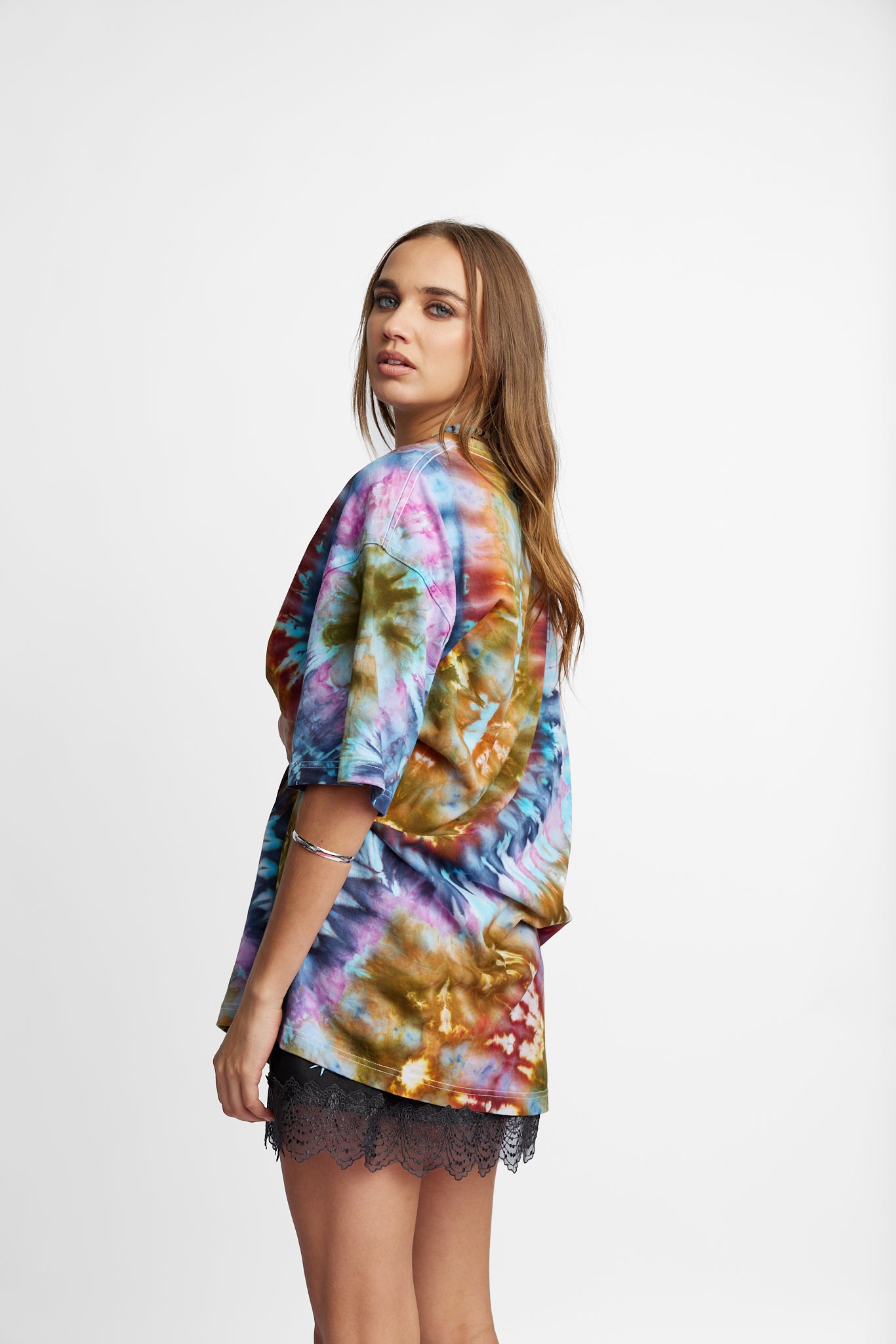 Oversized Mum Tee - Size L/XL - Only Lovers Left
