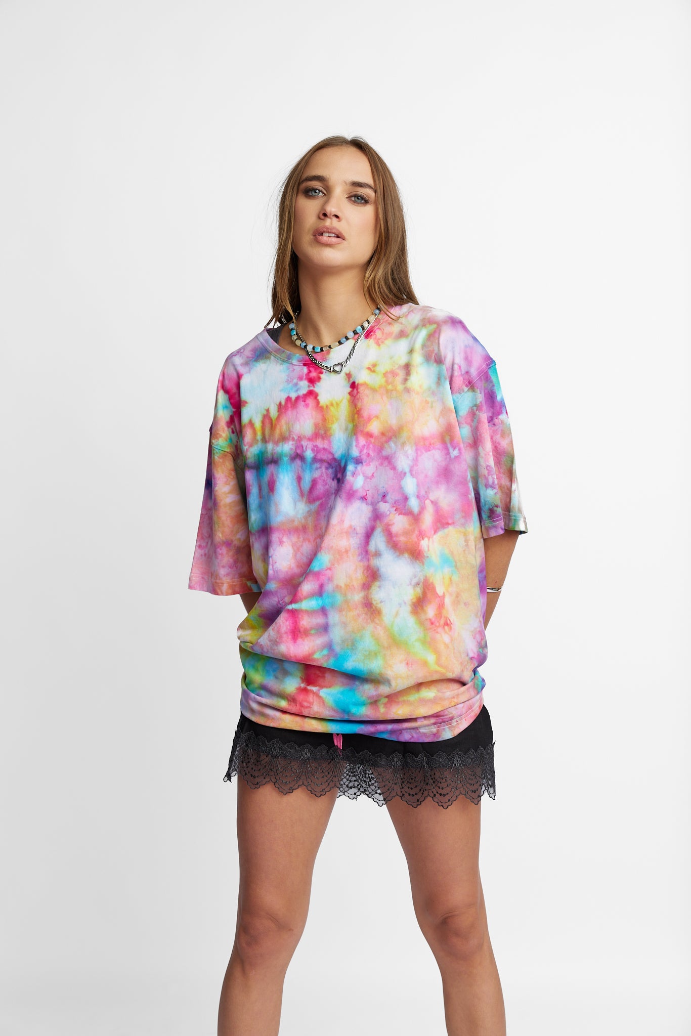 Oversized Mum Tee - Size L/XL - Only Lovers Left