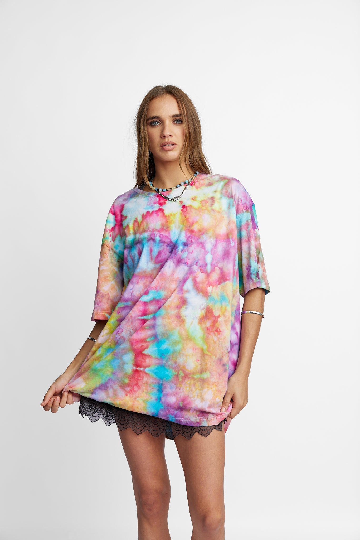 Oversized Mum Tee - Size L/XL - Only Lovers Left