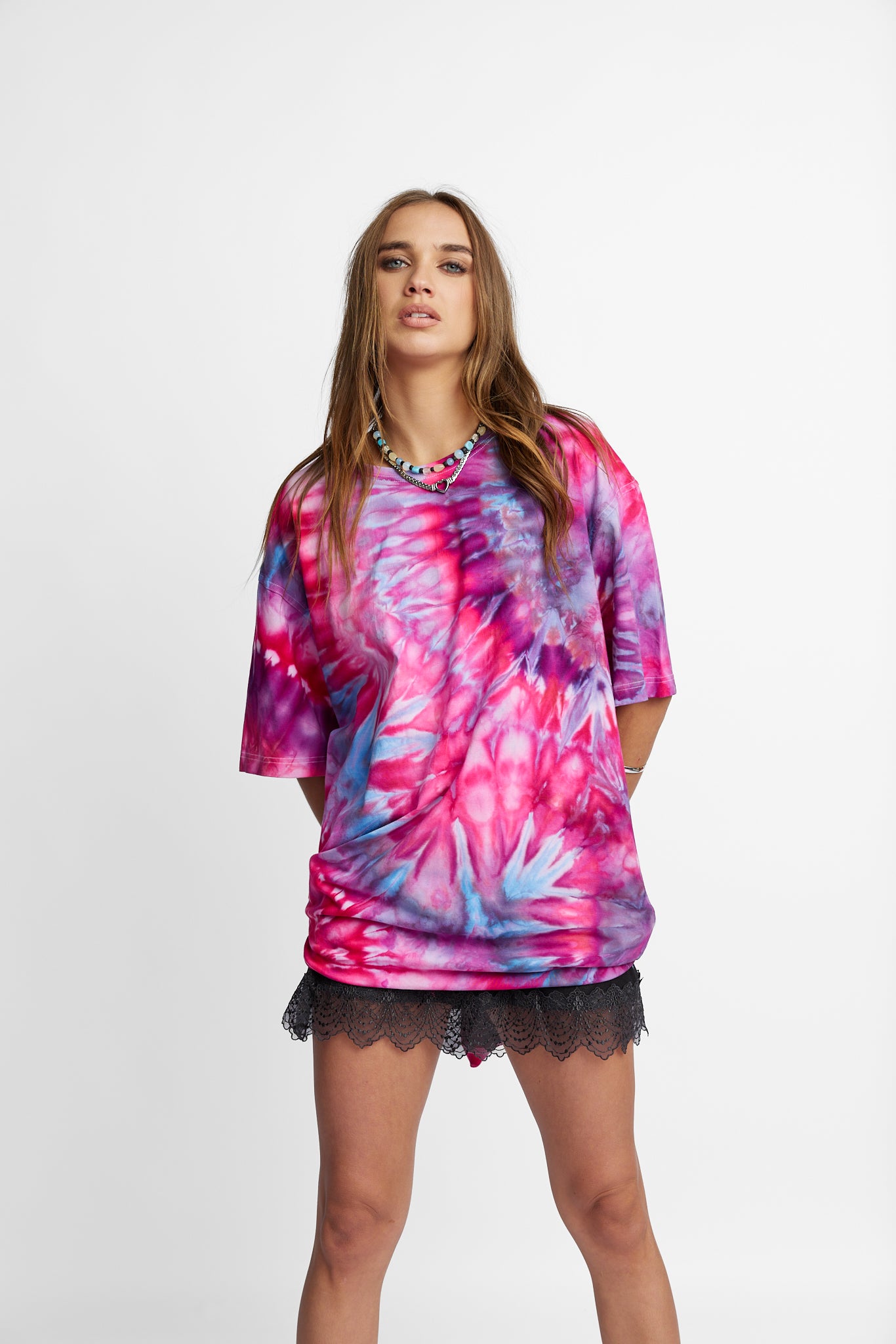Oversized Mum Tee - Size L/XL - Only Lovers Left
