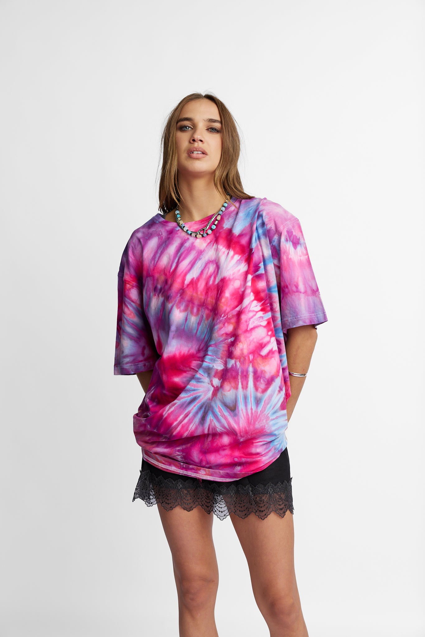 Oversized Mum Tee - Size L/XL - Only Lovers Left