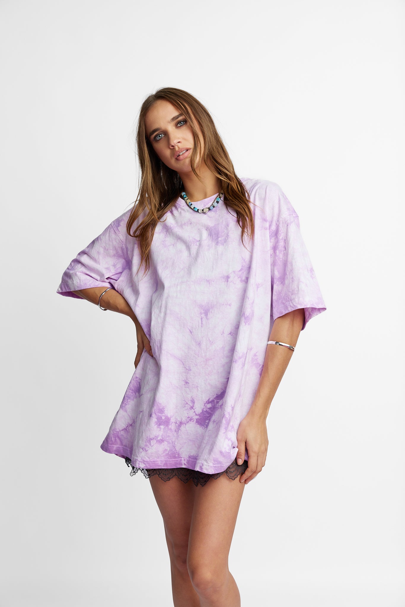 Oversized Mum Tee - Size L/XL - Only Lovers Left