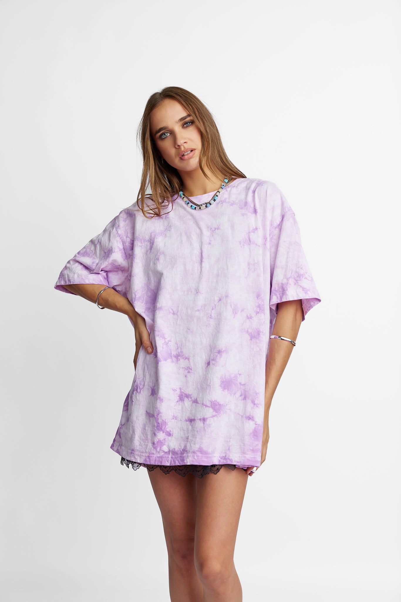 Oversized Mum Tee - Size L/XL - Only Lovers Left