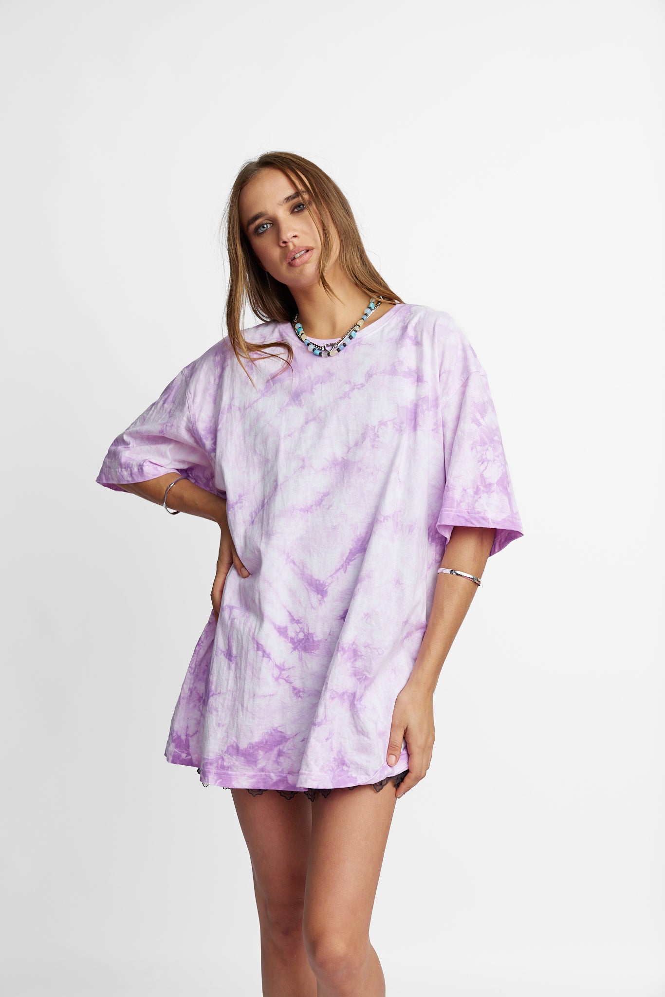 Oversized Mum Tee - Size L/XL - Only Lovers Left