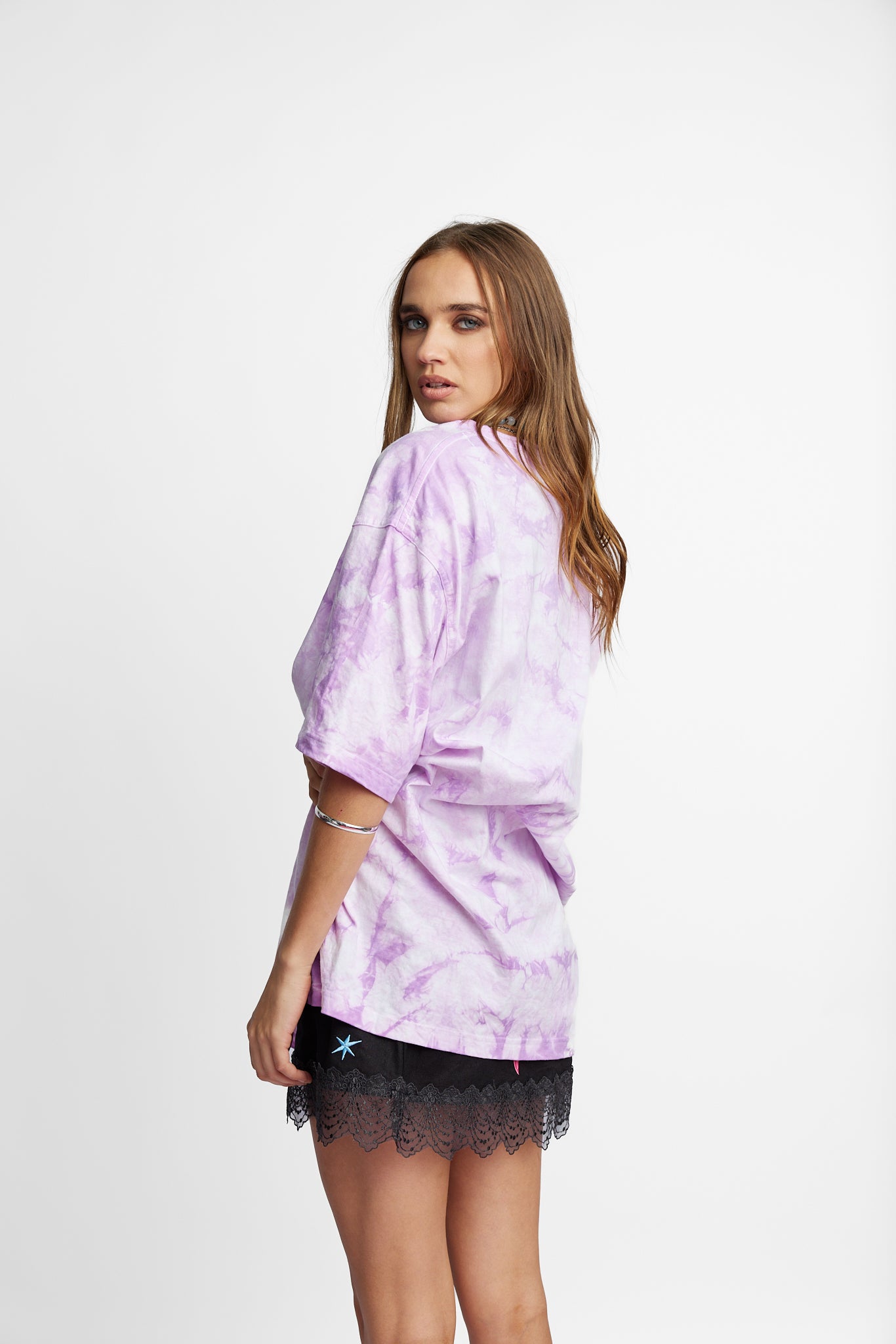 Oversized Mum Tee - Size L/XL - Only Lovers Left