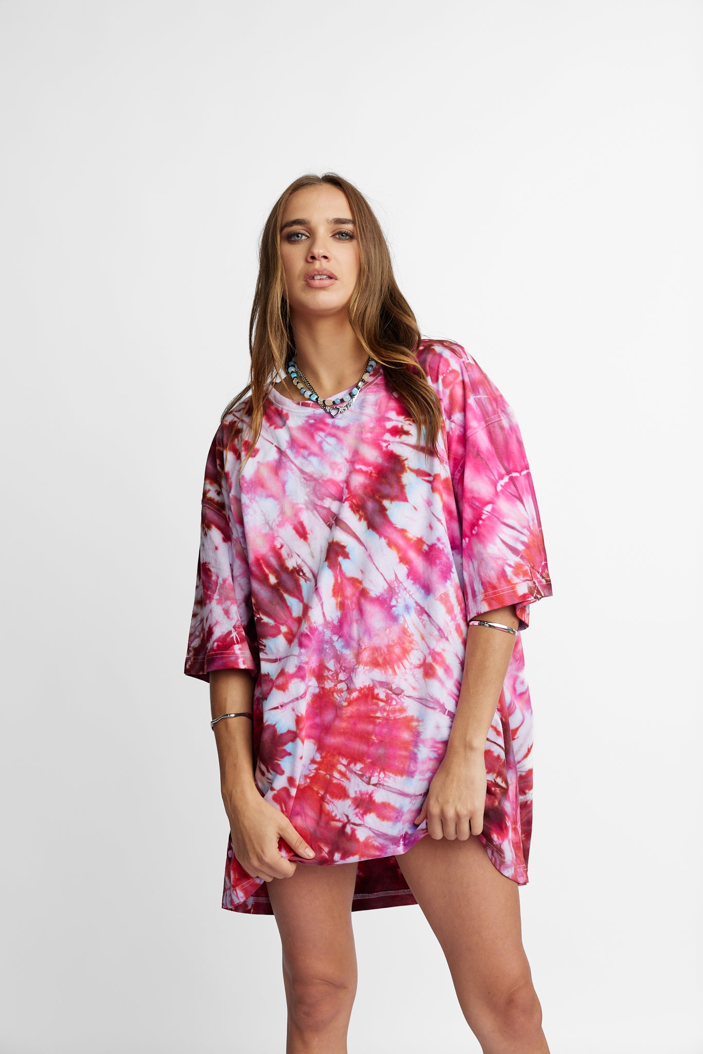 Oversized Mum Tee - Size 2XL/3XL - Only Lovers Left