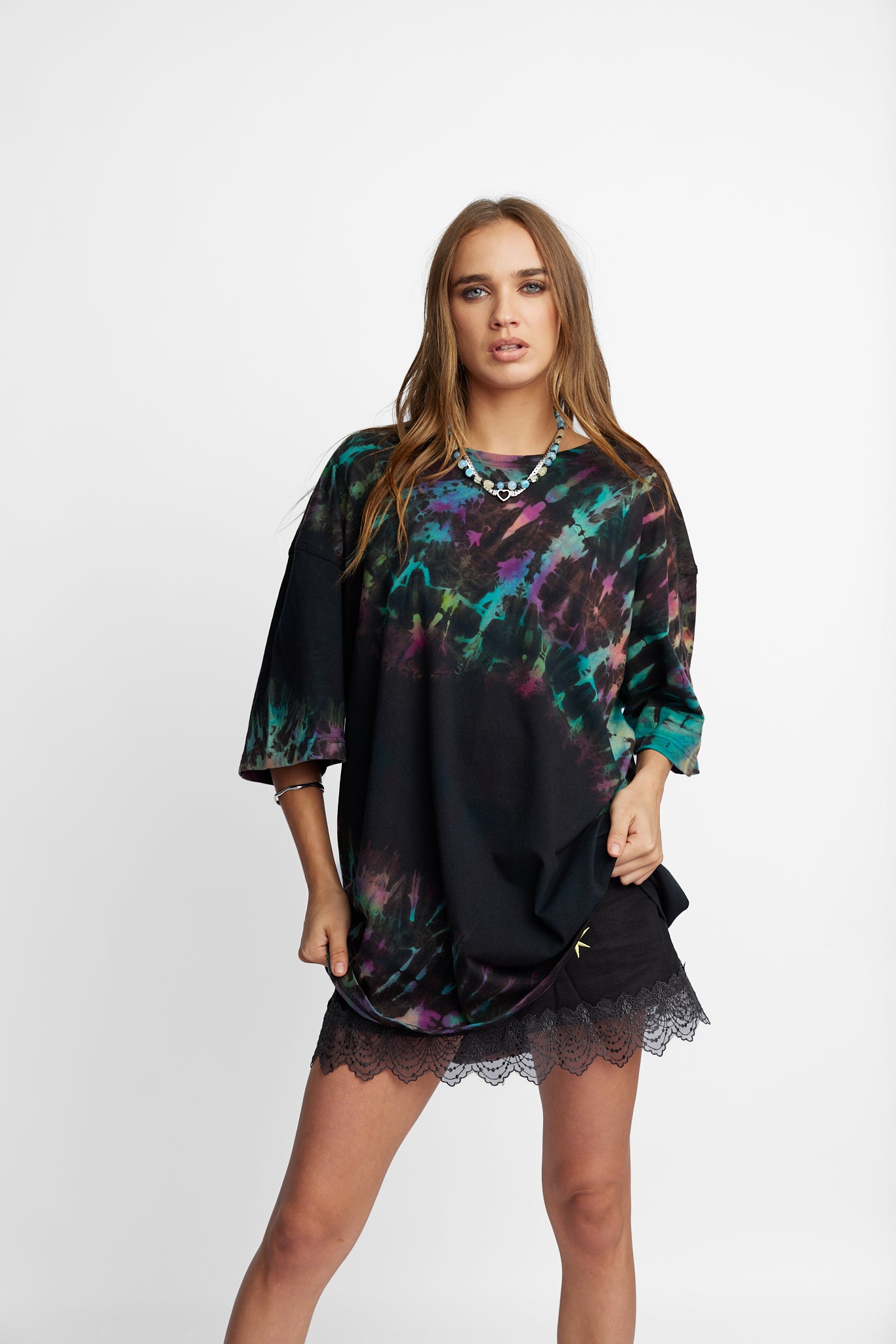 Oversized Mum Tee - Size 2XL/3XL - Only Lovers Left