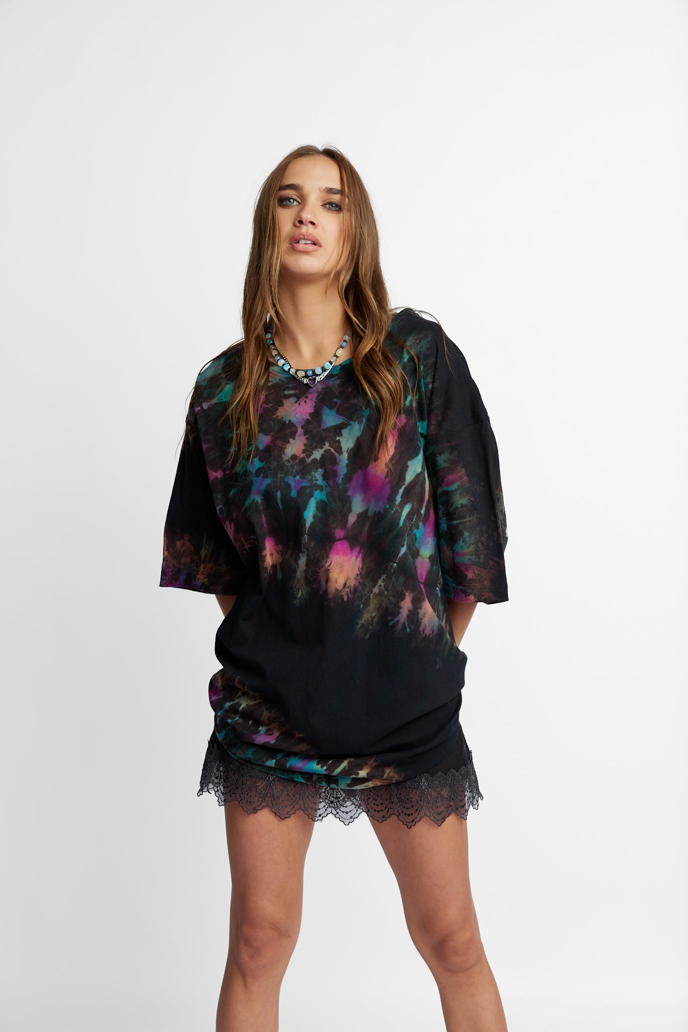 Oversized Mum Tee - Size 2XL/3XL - Only Lovers Left