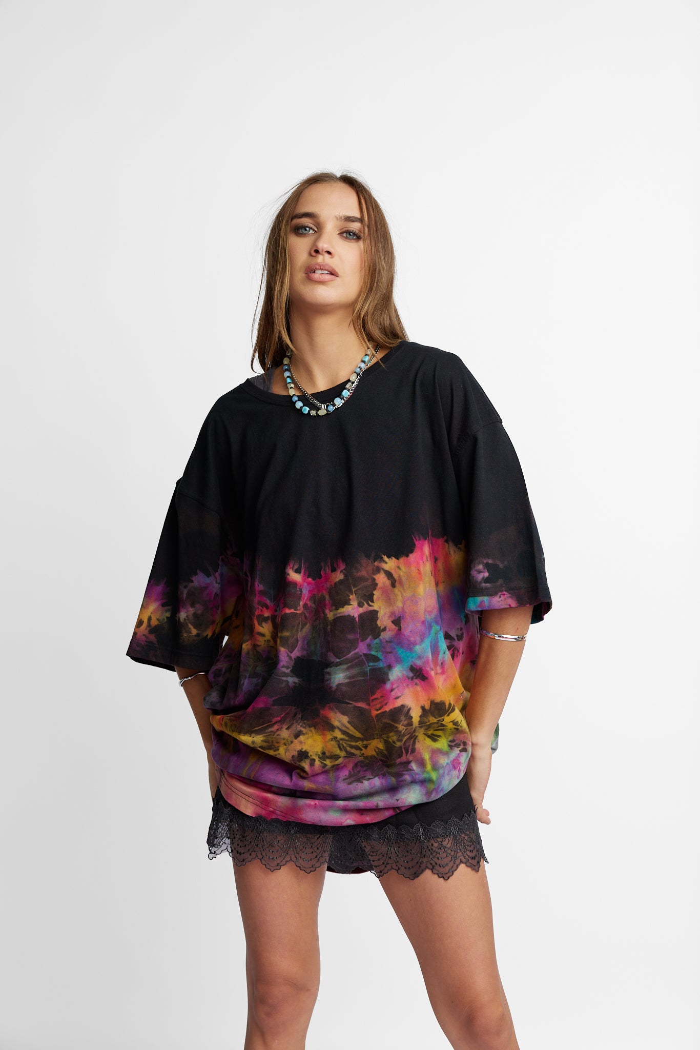 Oversized Mum Tee - Size 2XL/3XL - Only Lovers Left