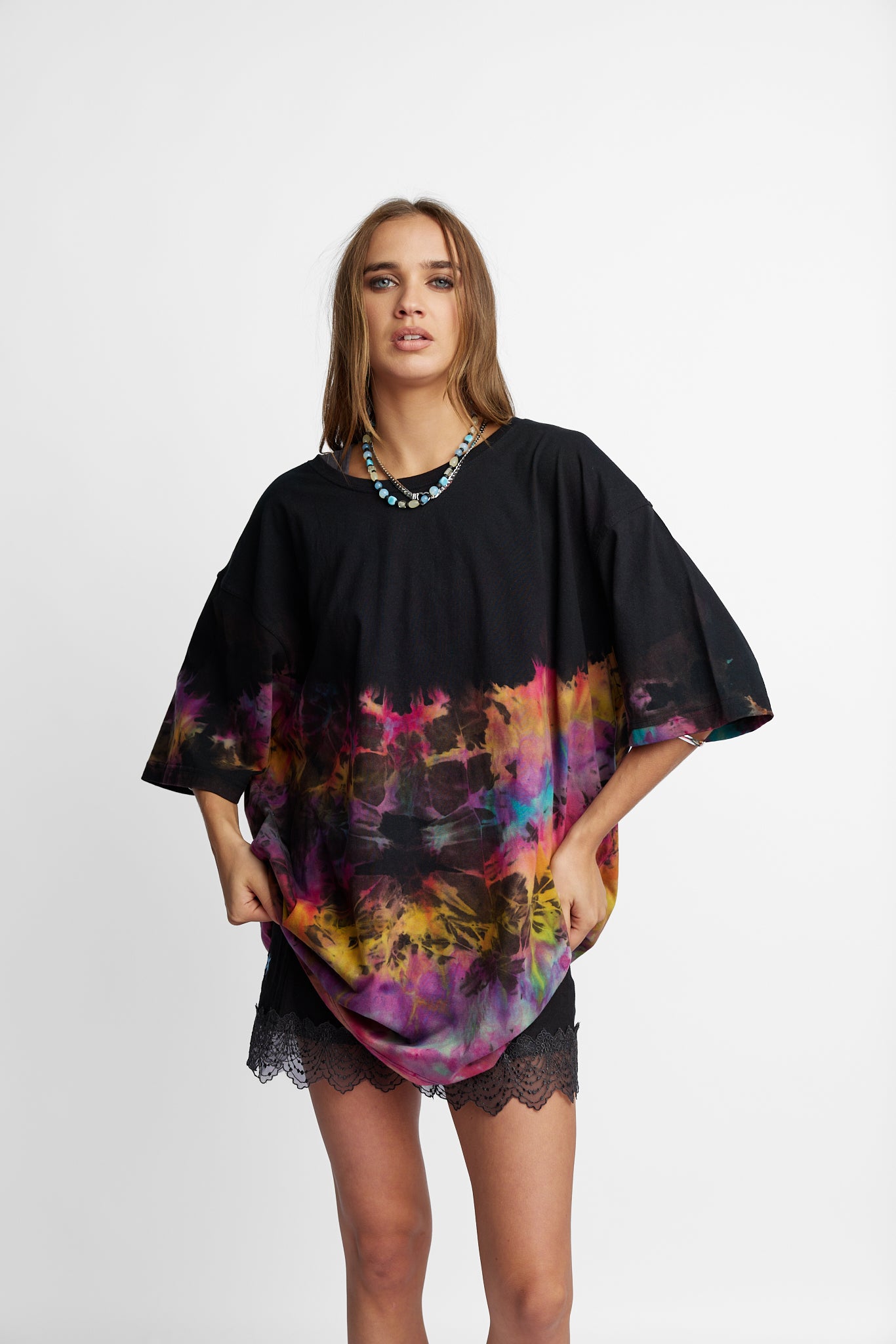 Oversized Mum Tee - Size 2XL/3XL - Only Lovers Left