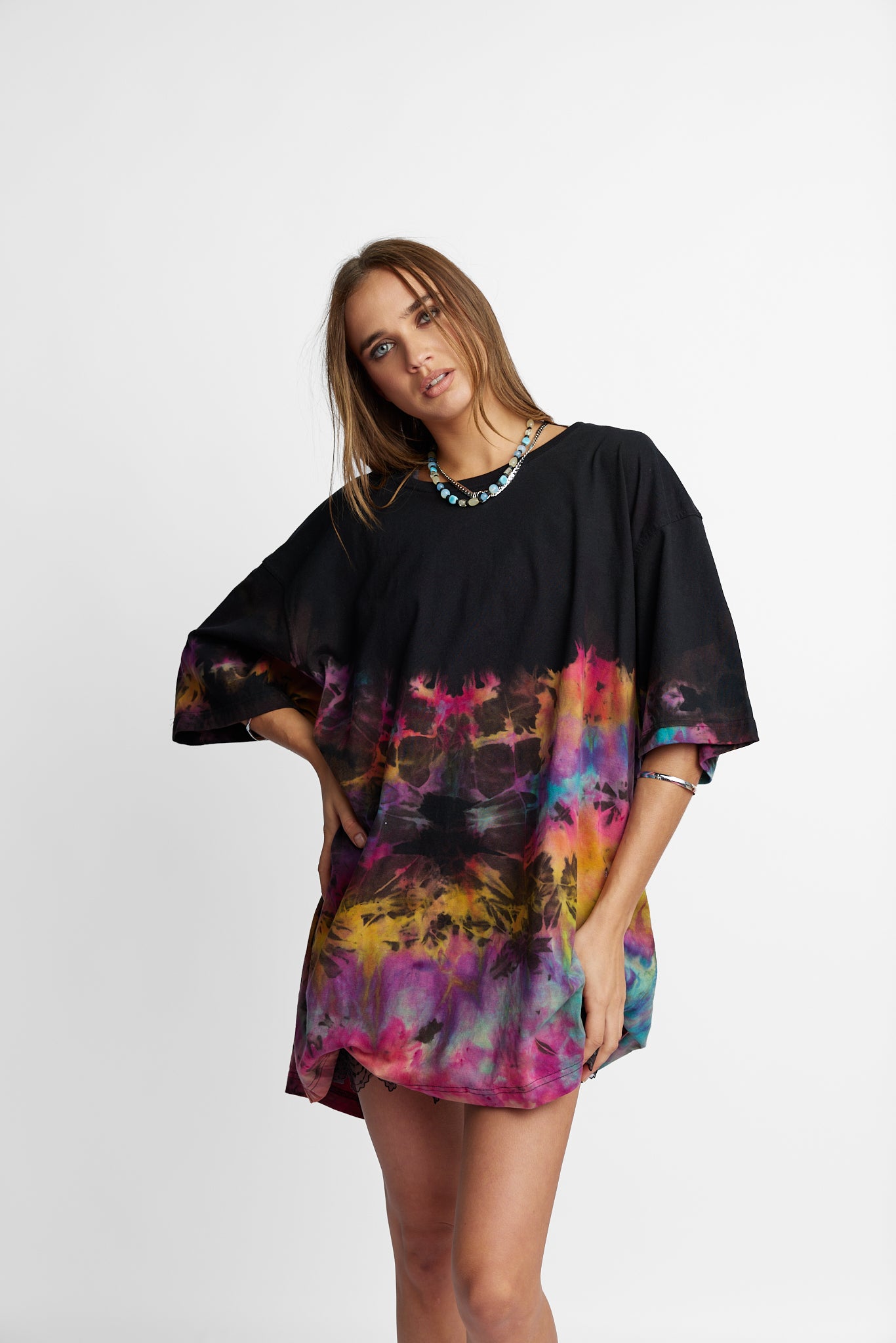 Oversized Mum Tee - Size 2XL/3XL - Only Lovers Left