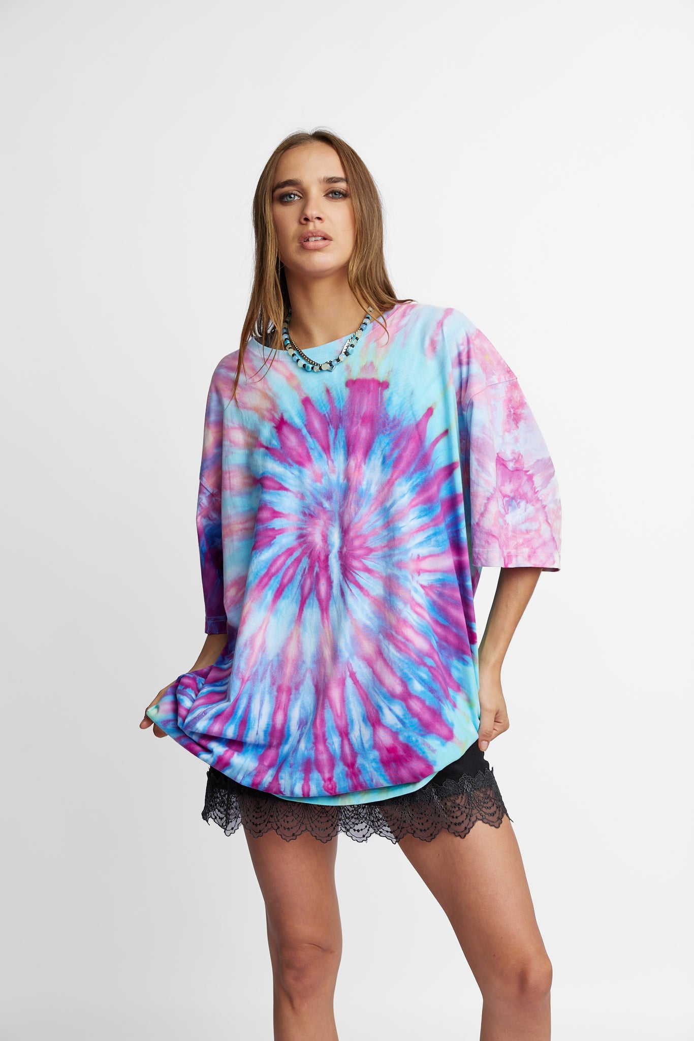 Oversized Mum Tee - Size 2XL/3XL - Only Lovers Left