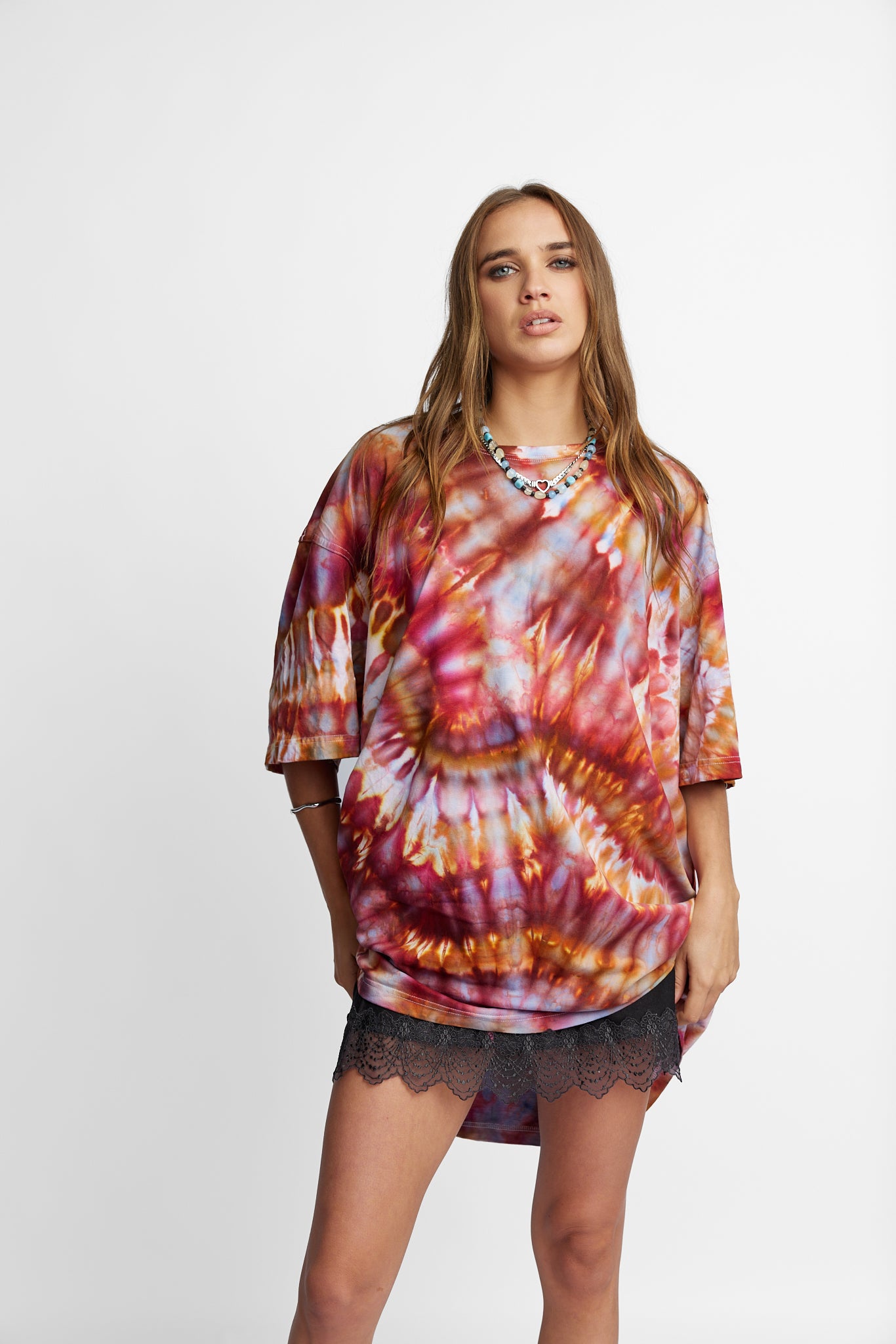 Oversized Mum Tee - Size 2XL/3XL - Only Lovers Left