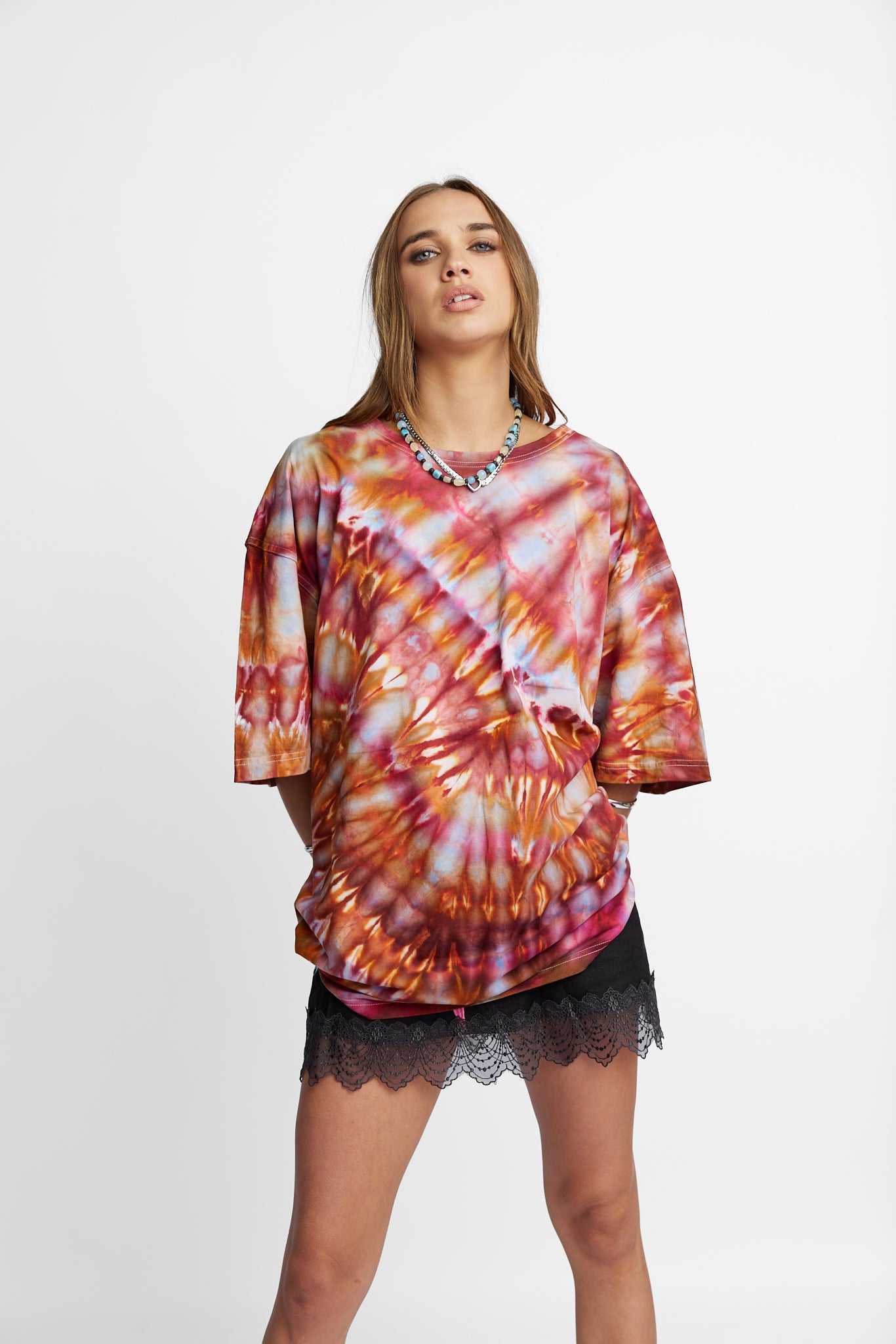 Oversized Mum Tee - Size 2XL/3XL - Only Lovers Left