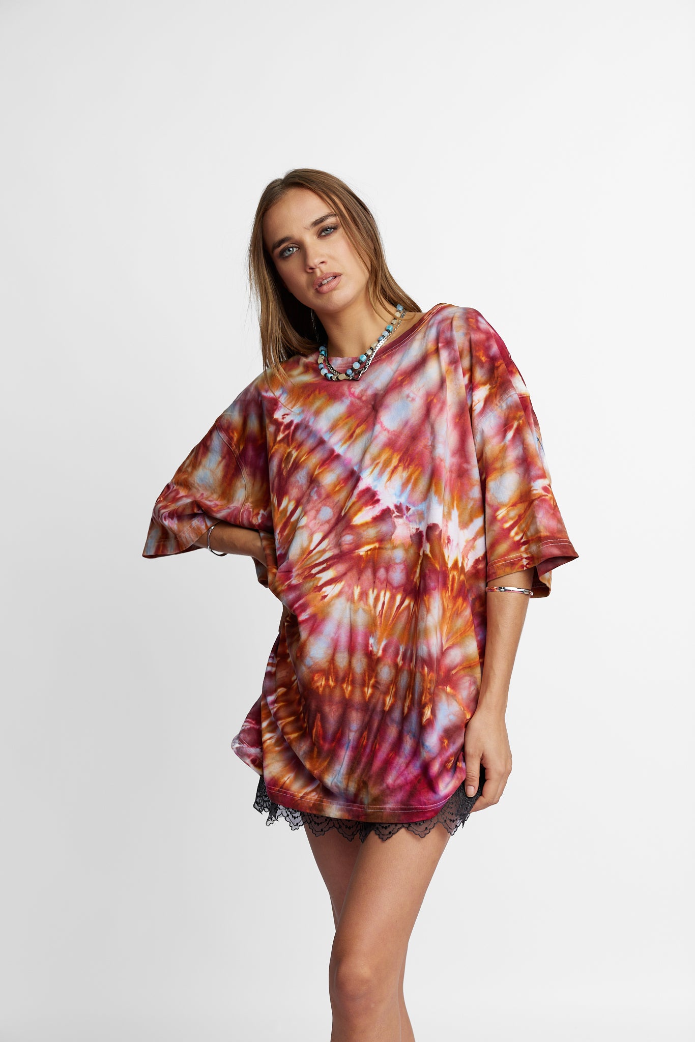Oversized Mum Tee - Size 2XL/3XL - Only Lovers Left