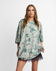Oversized Mum Tee - Size 2XL/3XL - Only Lovers Left