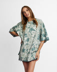 Oversized Mum Tee - Size 2XL/3XL - Only Lovers Left
